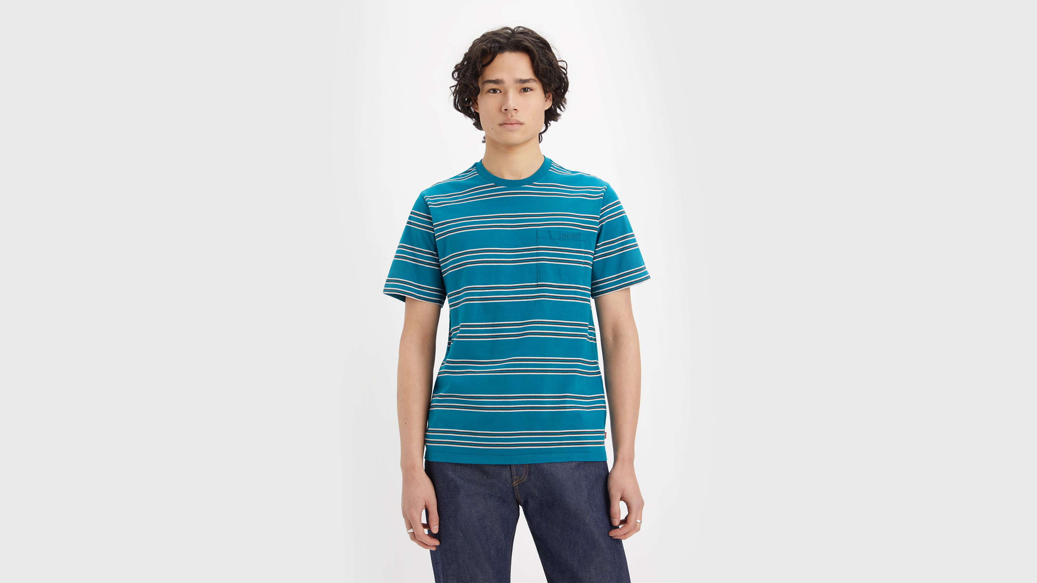 Relaxed Fit Pocket Tee 4