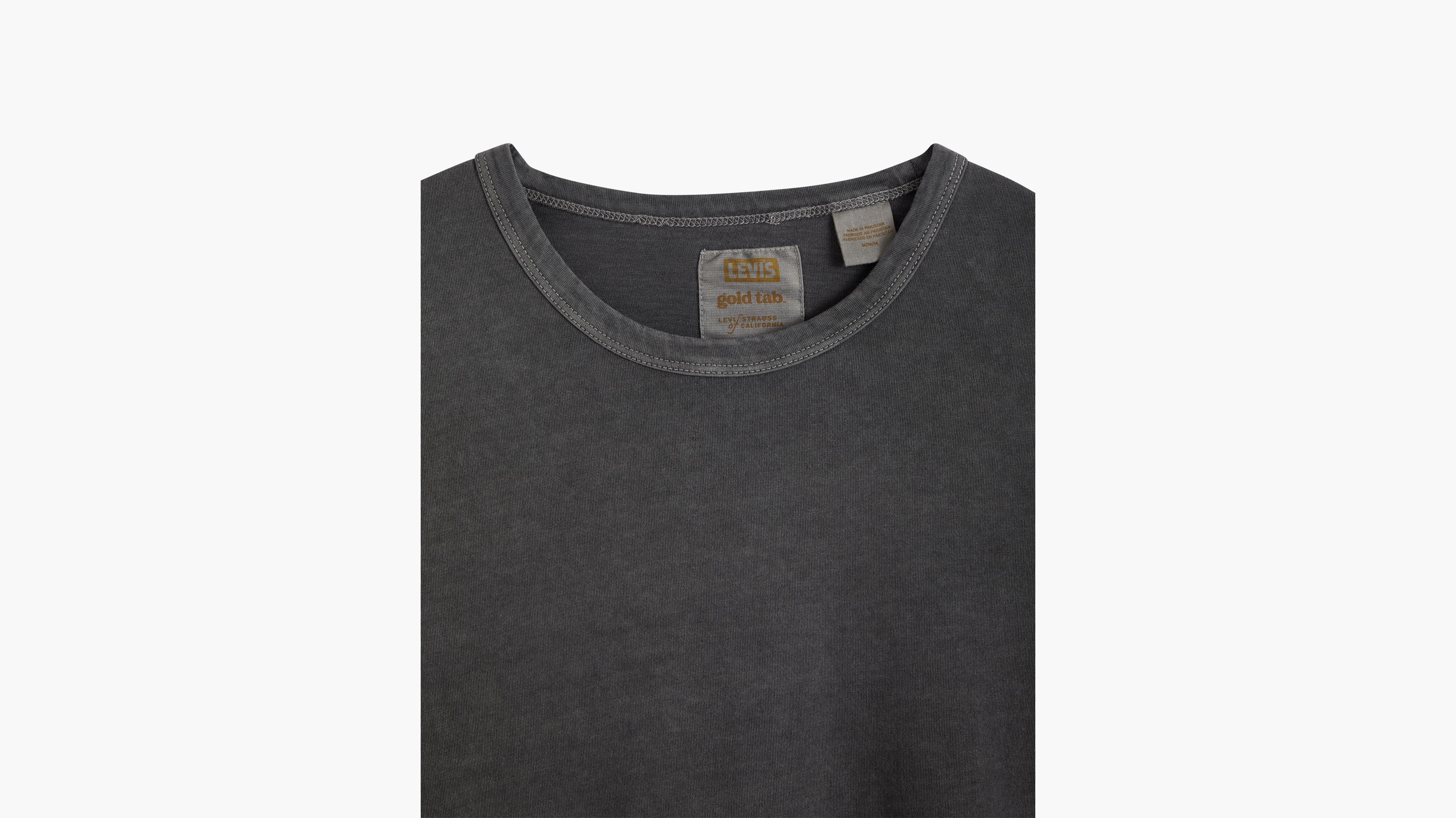 T shirt levis store gold