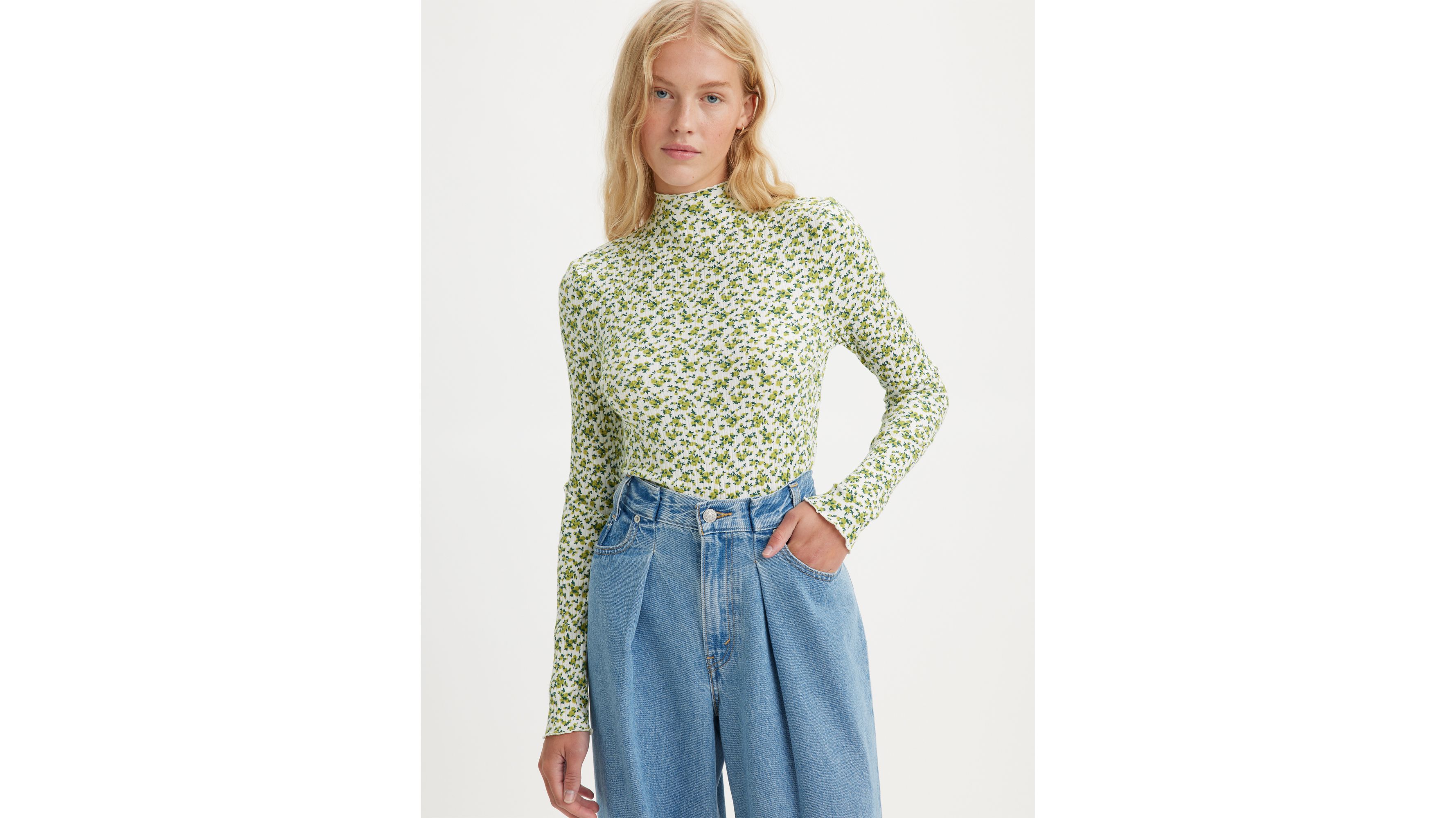 トップス MURRAL Framed flower mock neck top MURRAL Framed flower mock neck top