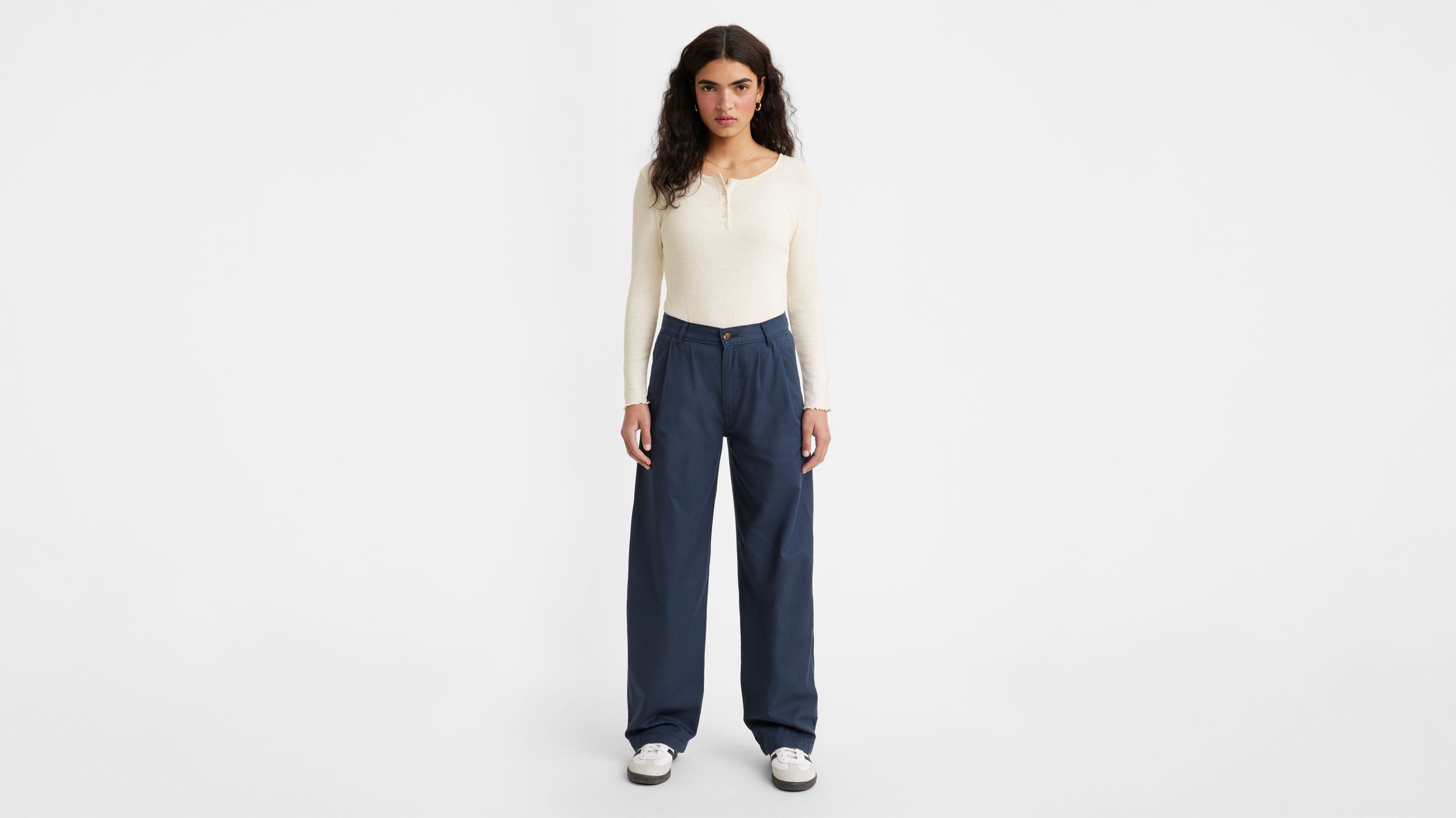 A46920004-front-pdp?$