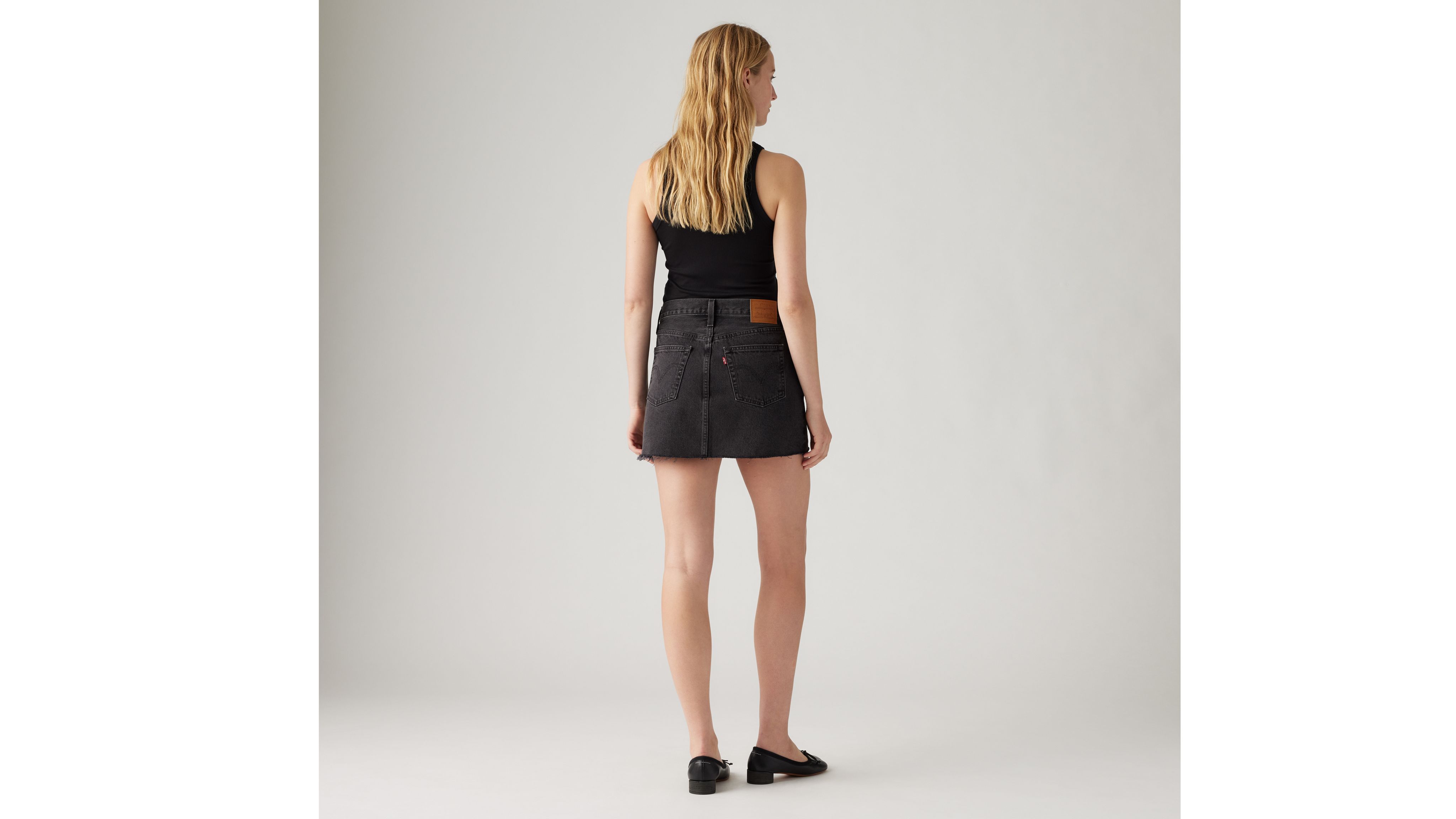 Levis skirt outlet sizing