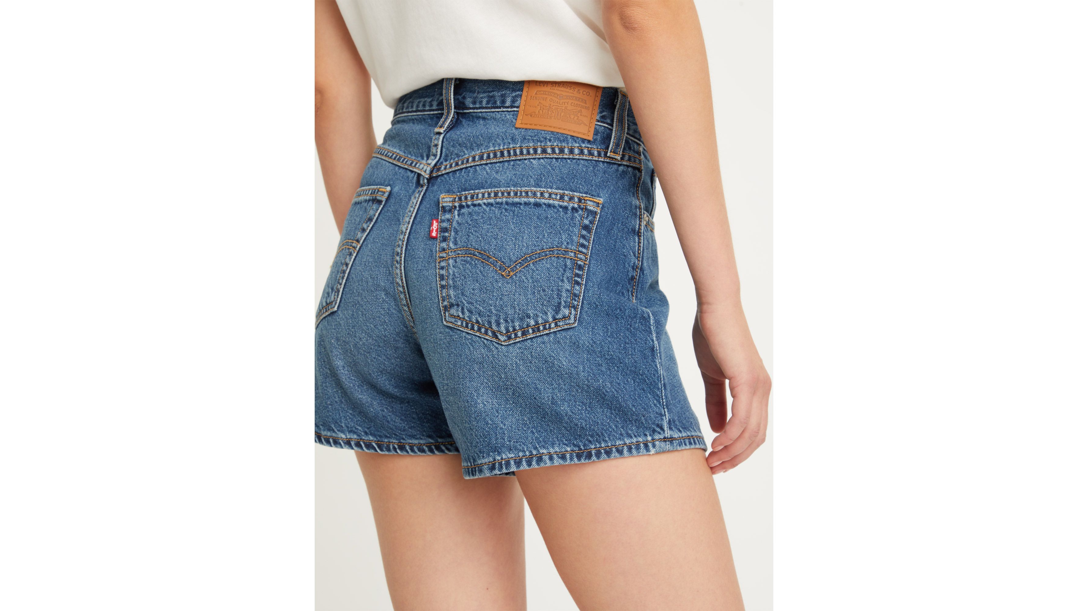 Levi's high waisted mom shorts in ecru