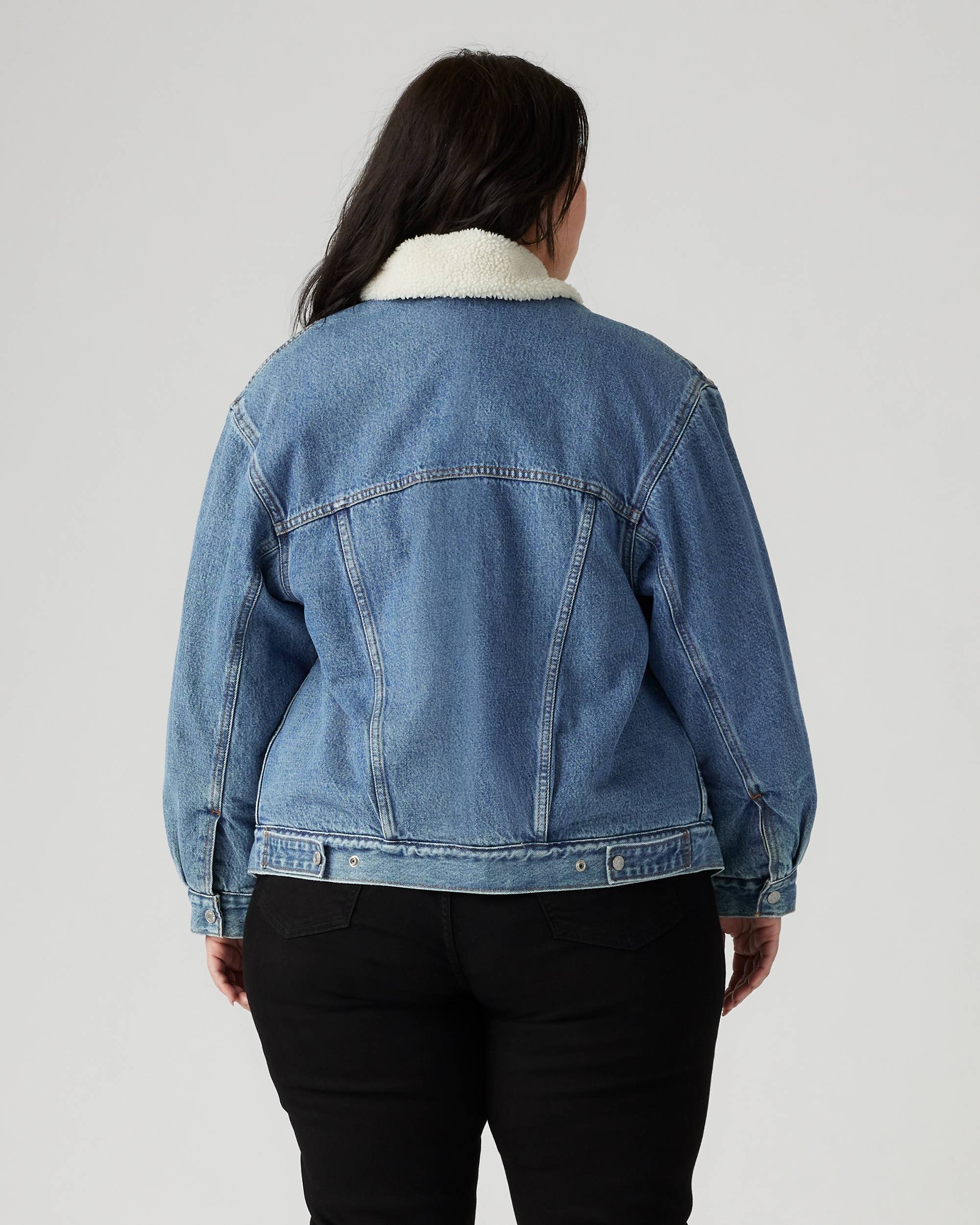 90s Sherpa Trucker Jacket (plus Size) - Dark Wash | Levi's® US 90s Sherpa Trucker Jacket (plus Size) - Dark Wash | Levi's® US