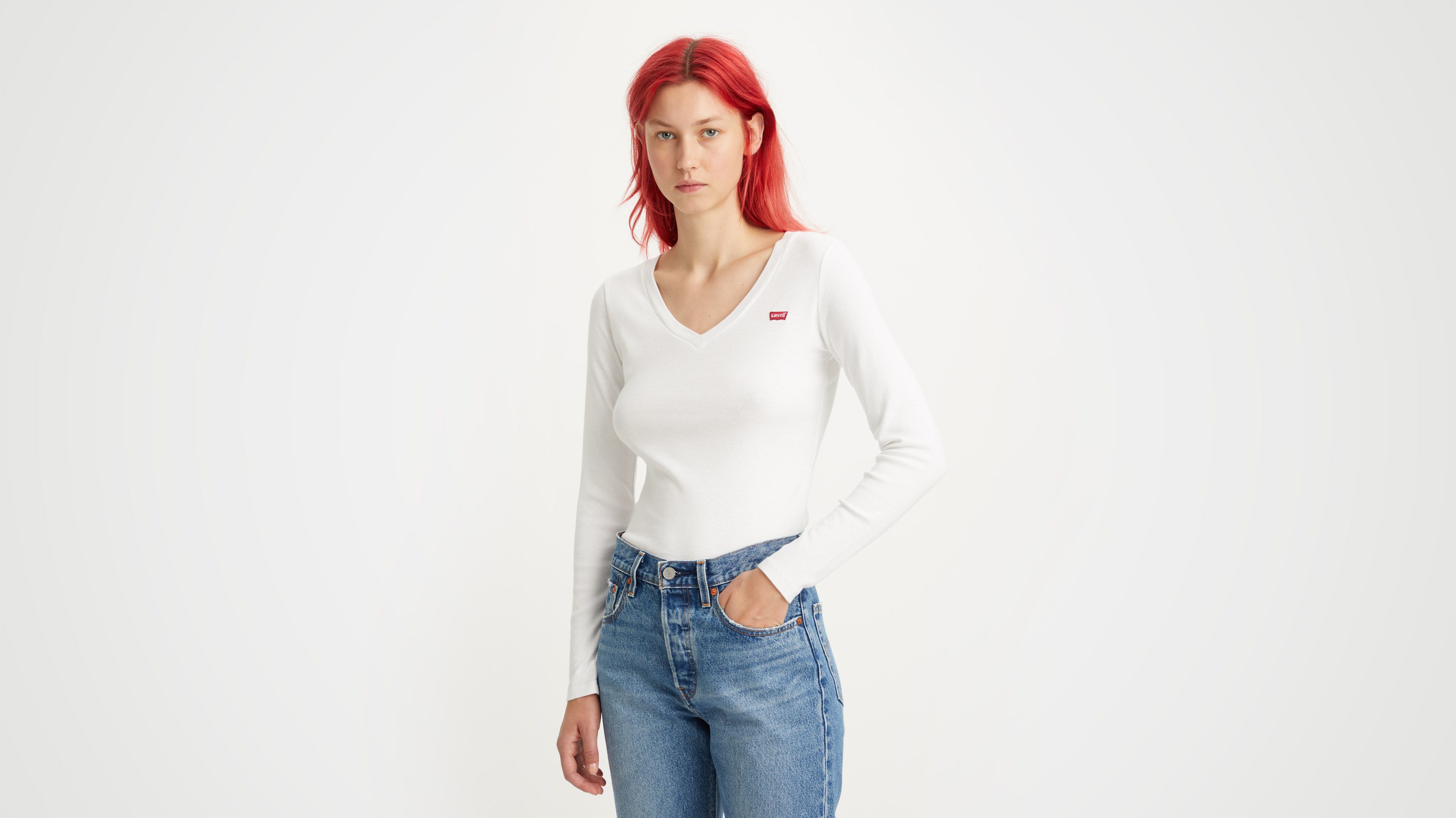 Long Sleeve V-neck Baby Tee - White | Levi's® AT