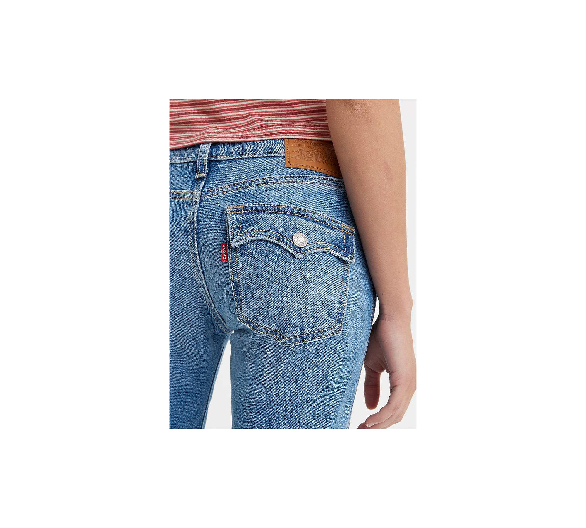Levi's Capris Denim Jeans Blue Back Flap Pockets Women's Size 4