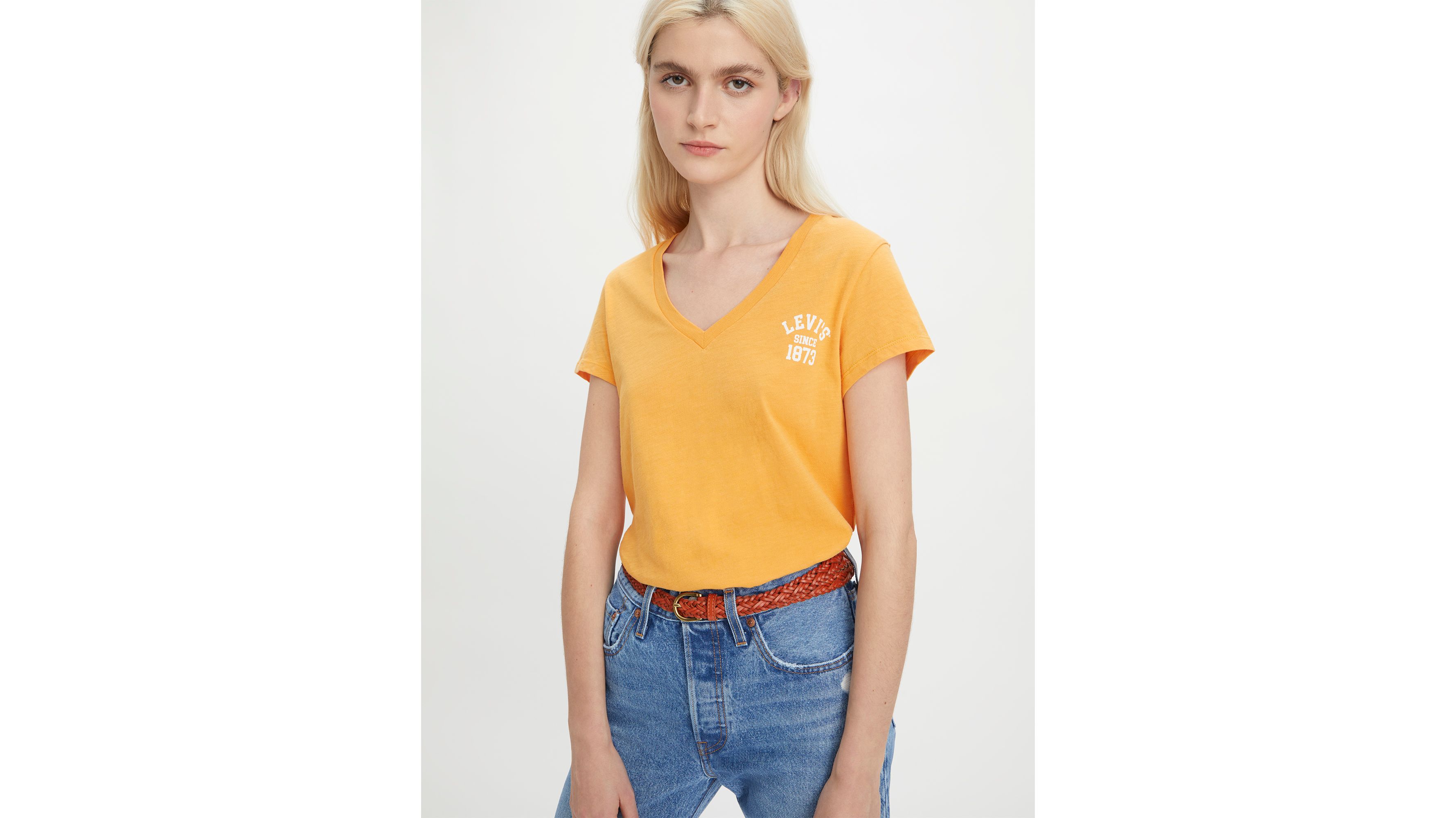 Graphic Perfect V-Neck Top 3