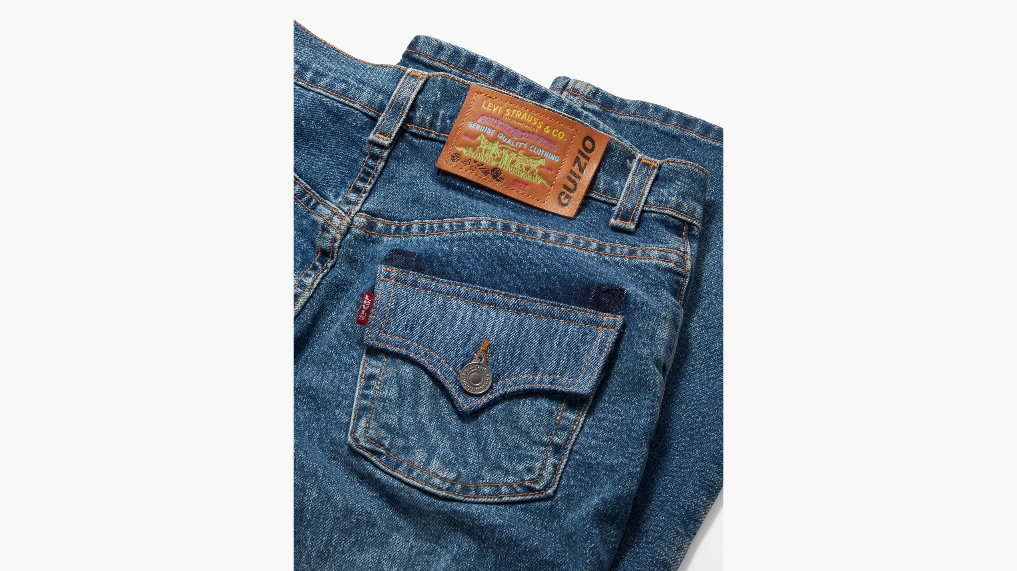 Levis with button back hot sale pockets