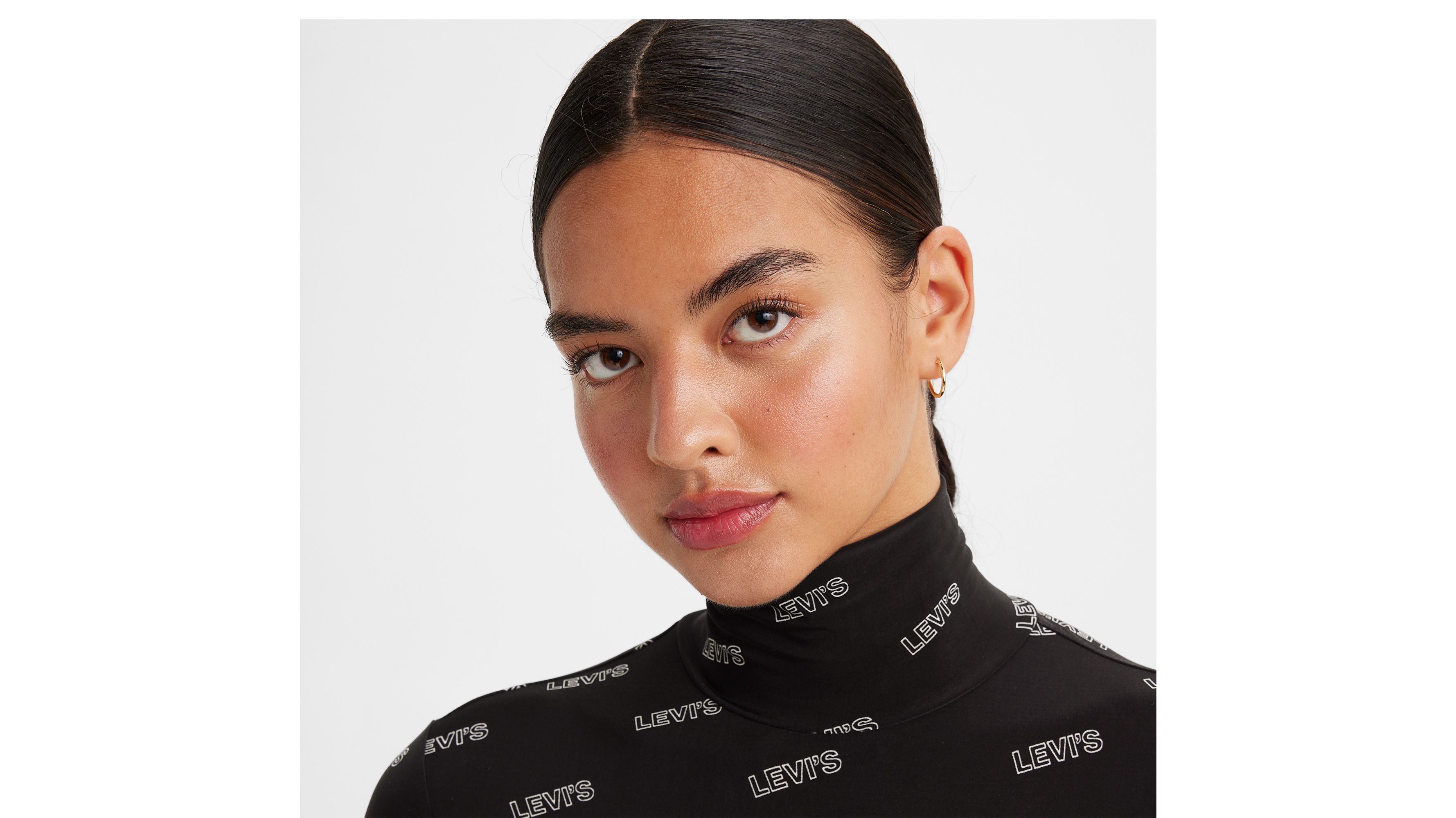 Dolcevita seconda pelle con grafica 4