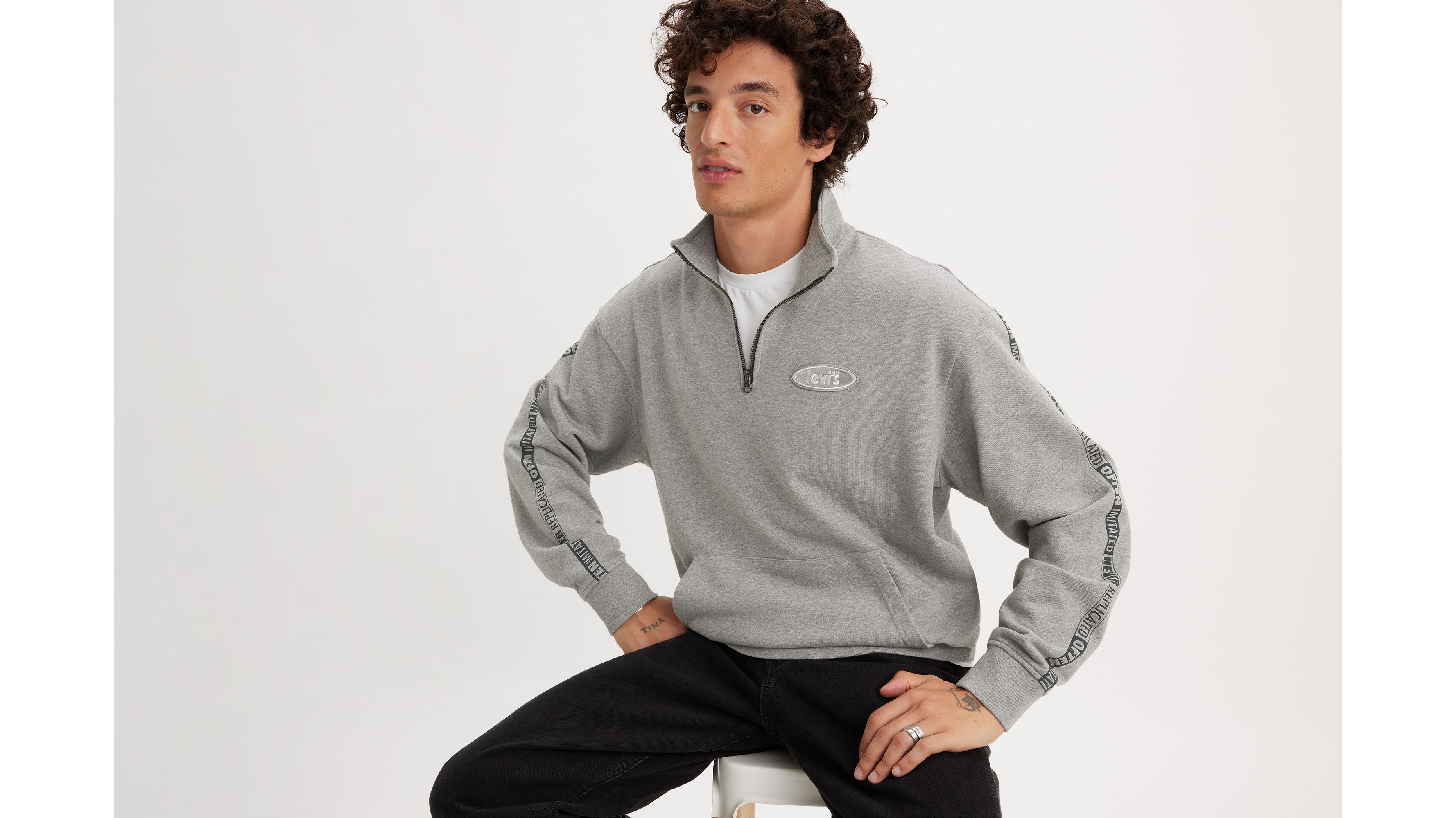 Relaxed Fit Graphic 1/4 Zip Sweatshirt - Blue