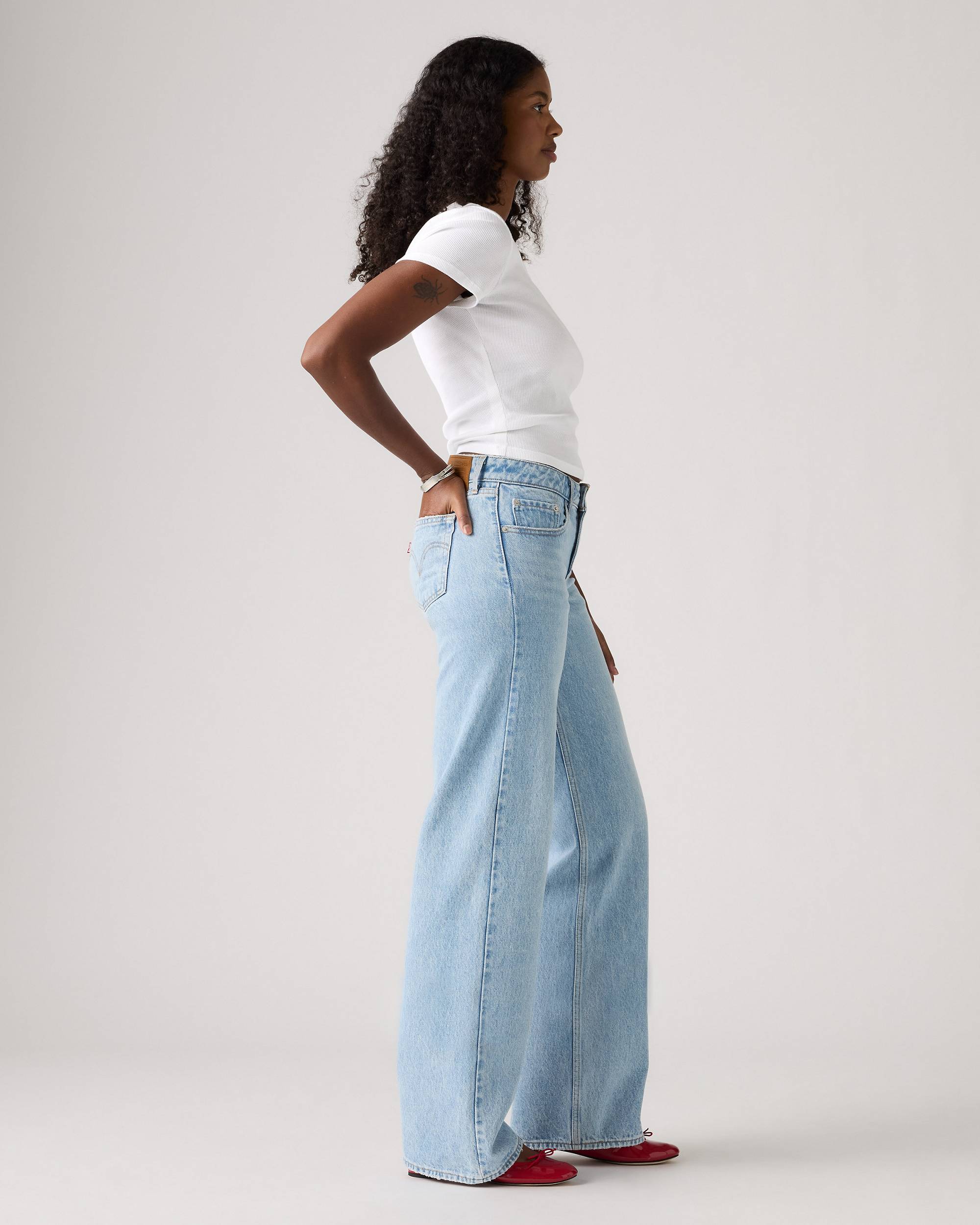Low Loose Women's Jeans - Light Wash | Levi's® US Low Loose Women's Jeans - Light Wash | Levi's® US