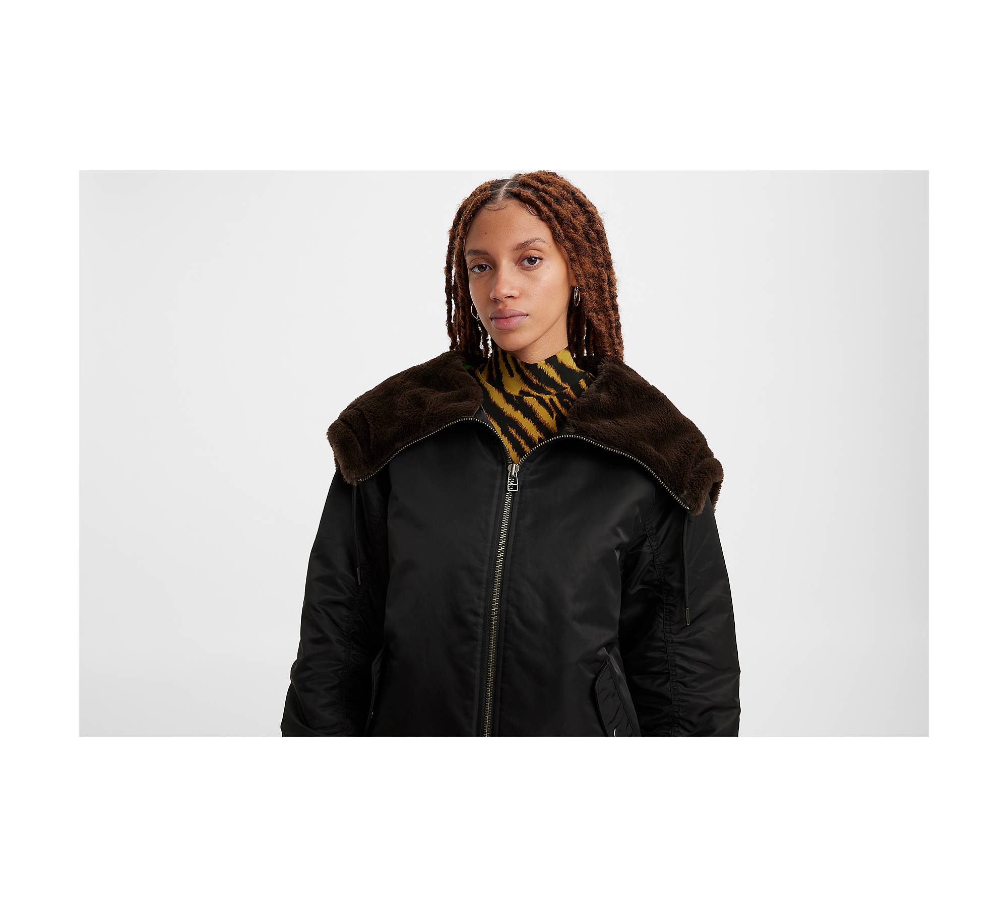 Oversized Hooded Jacket - Black | Levi's® FI