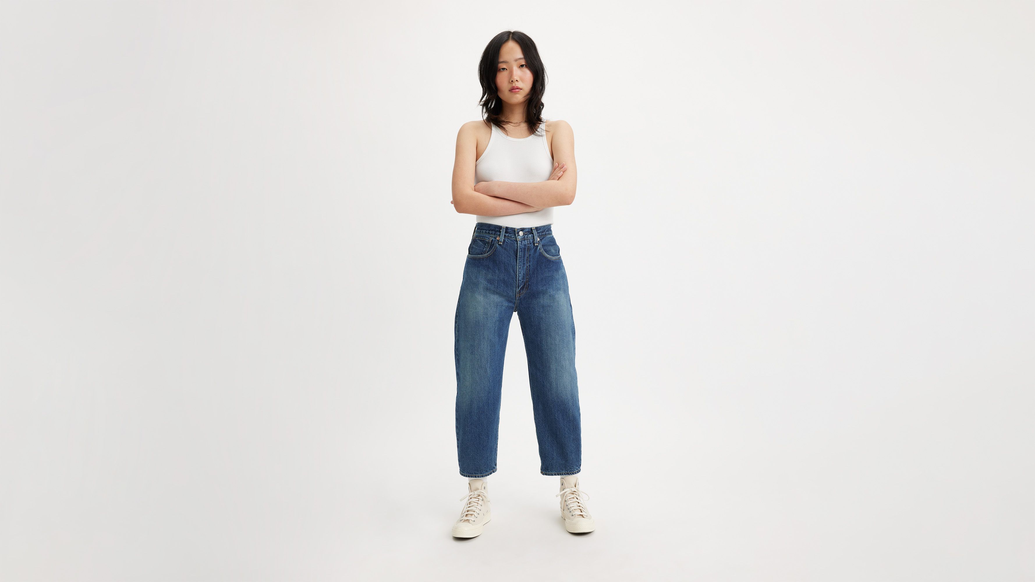 Levis barrel hot sale crop jeans