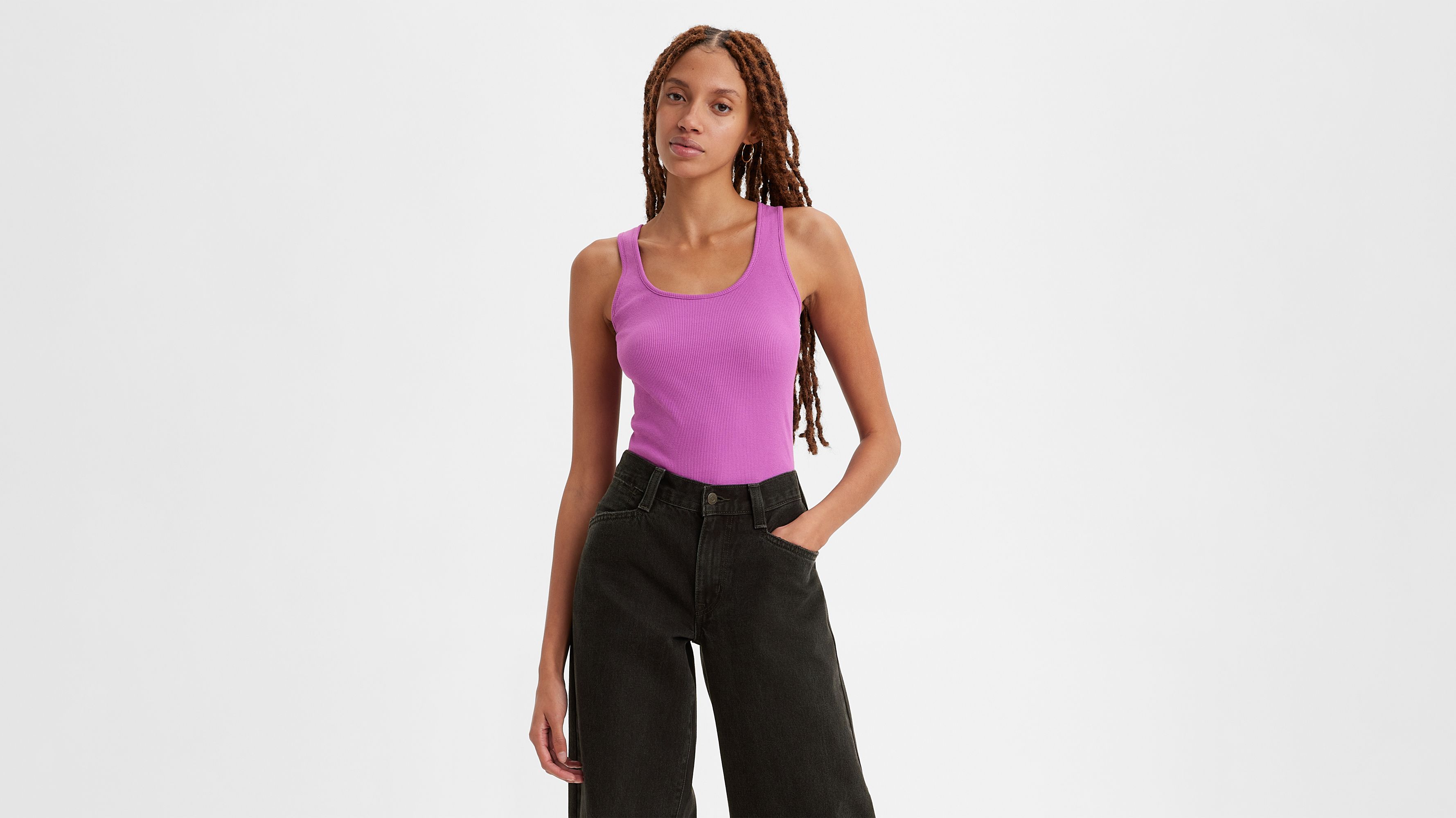 Classic Fit Tank Top 2