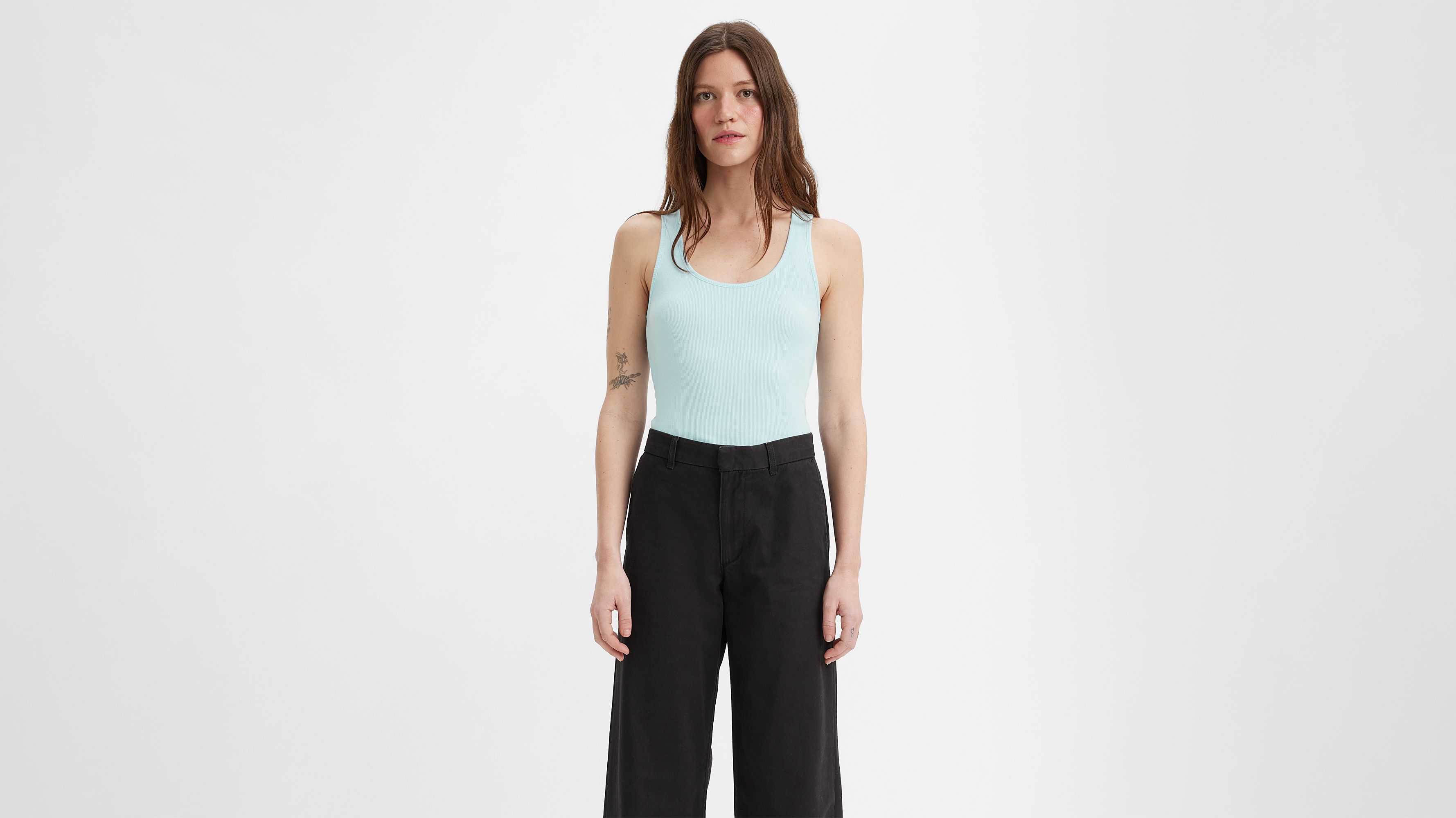 Classic Fit Tank Top 2