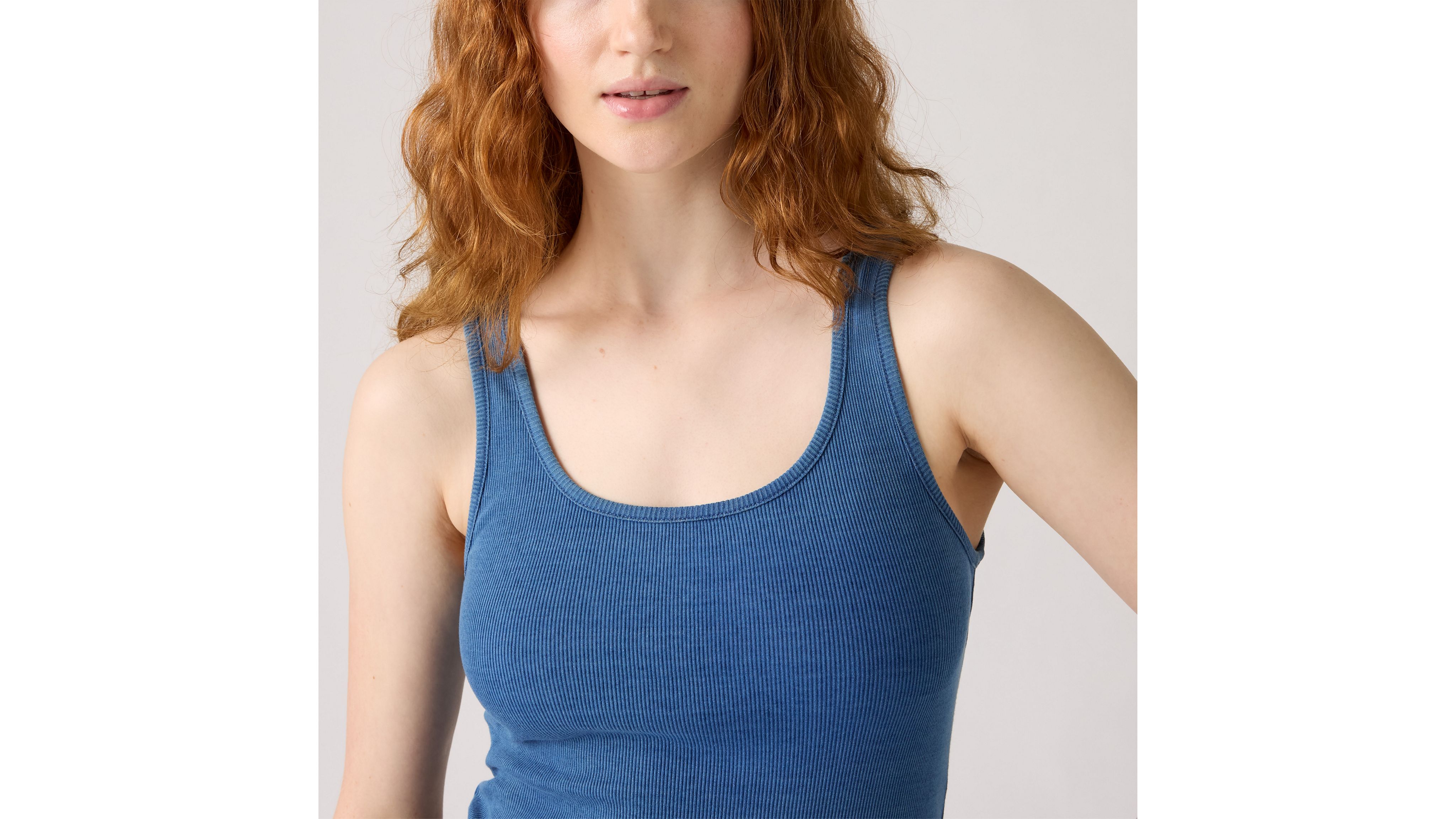 Levi's Essential Rib Tank Top In Indigo