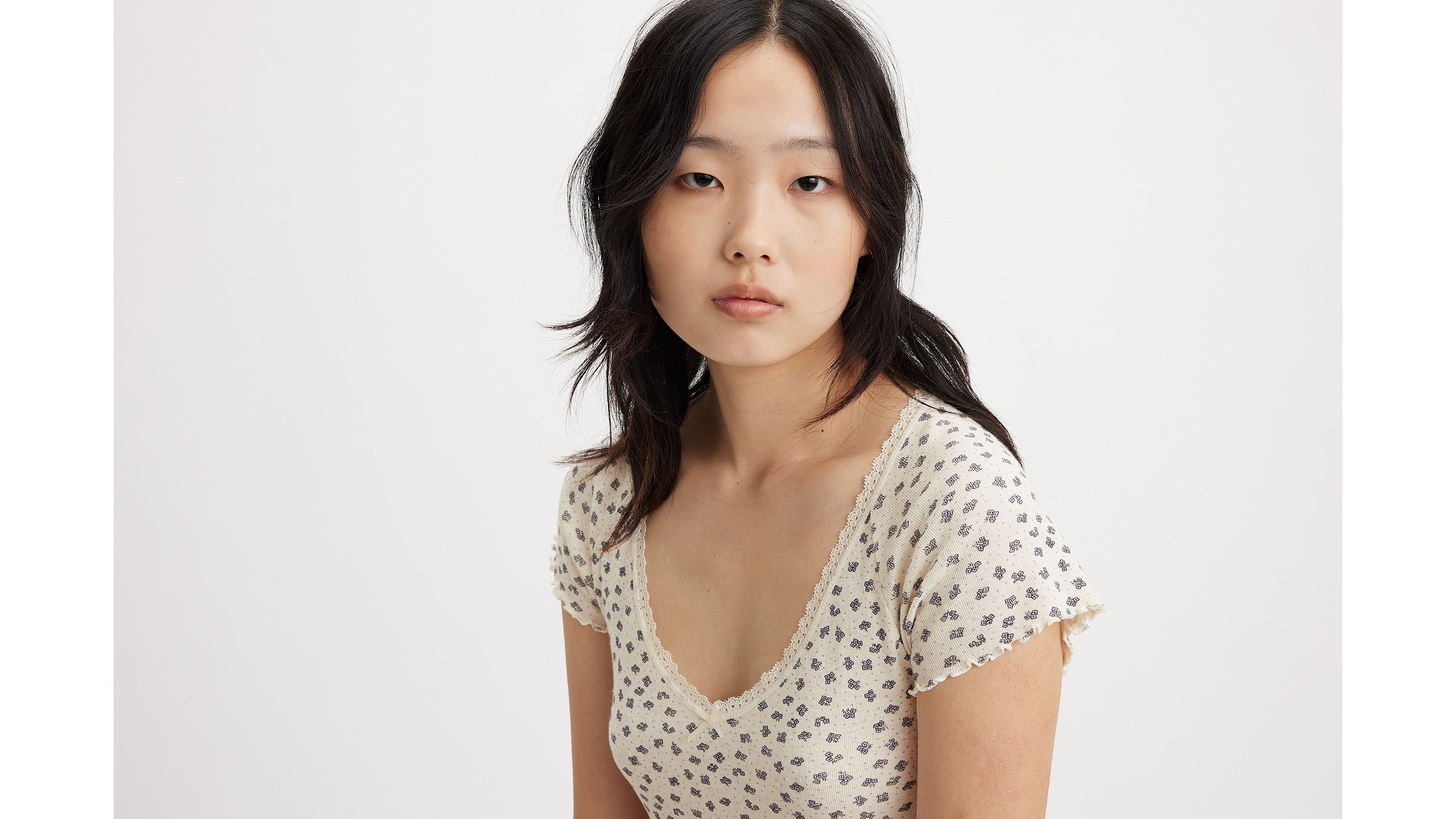 Dry Goods V-Neck T-Shirt 3