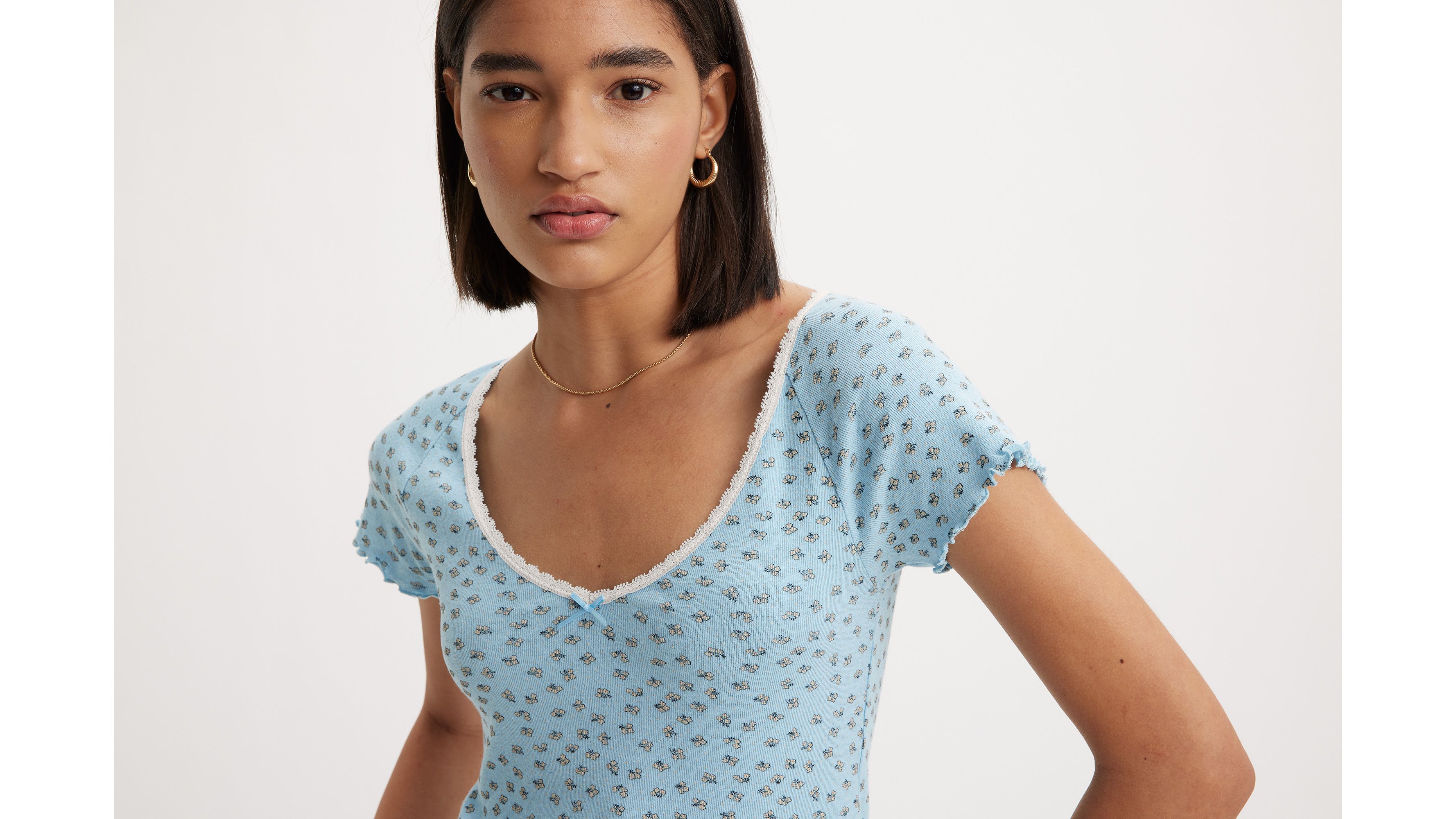 Dry Goods V Neck T-Shirt 4