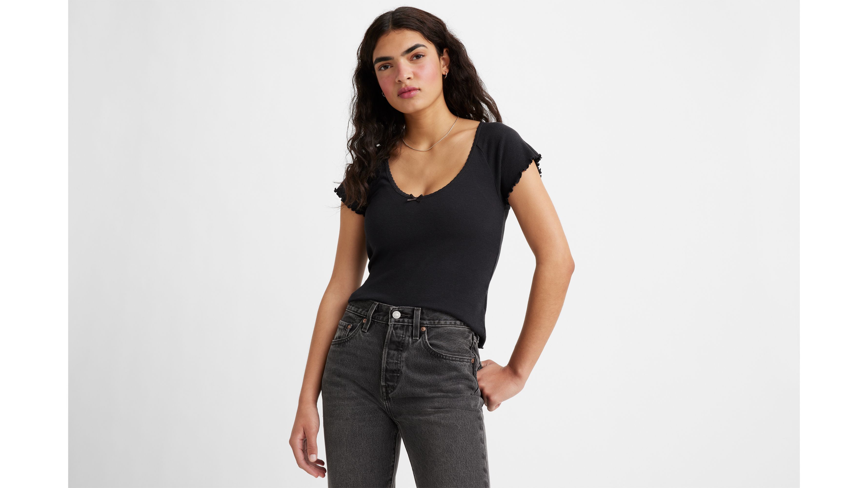 Dry Goods V Neck T-shirt - Black | Levi's® US