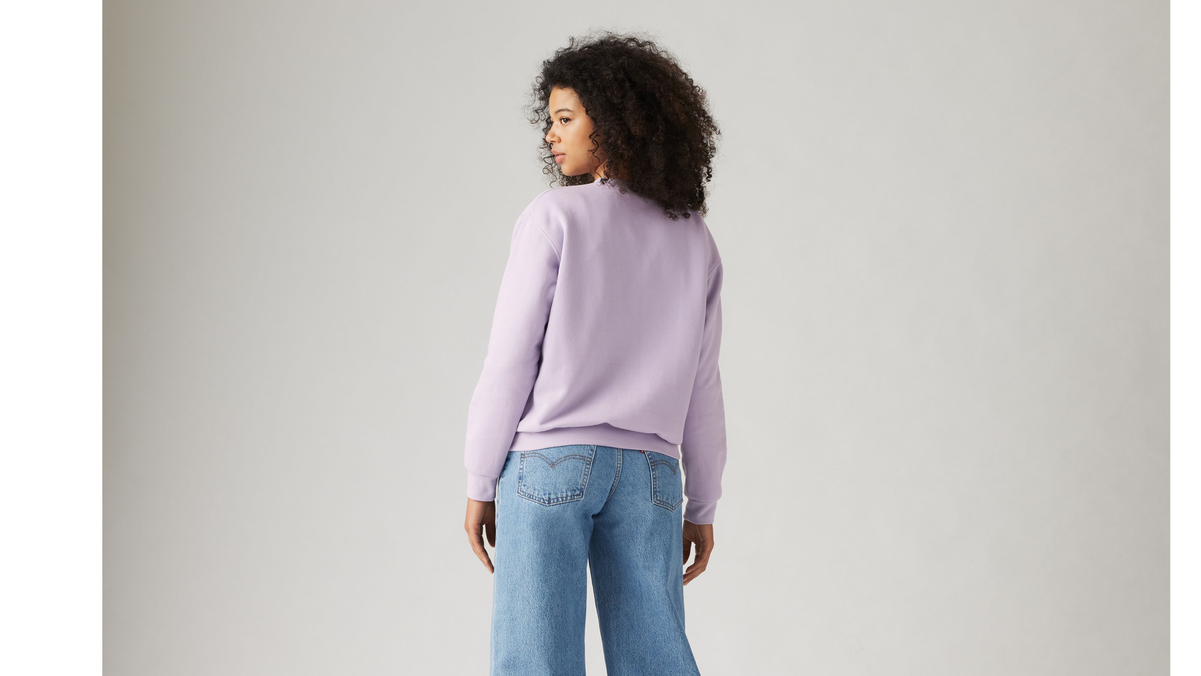 Everyday Sweatshirt 3