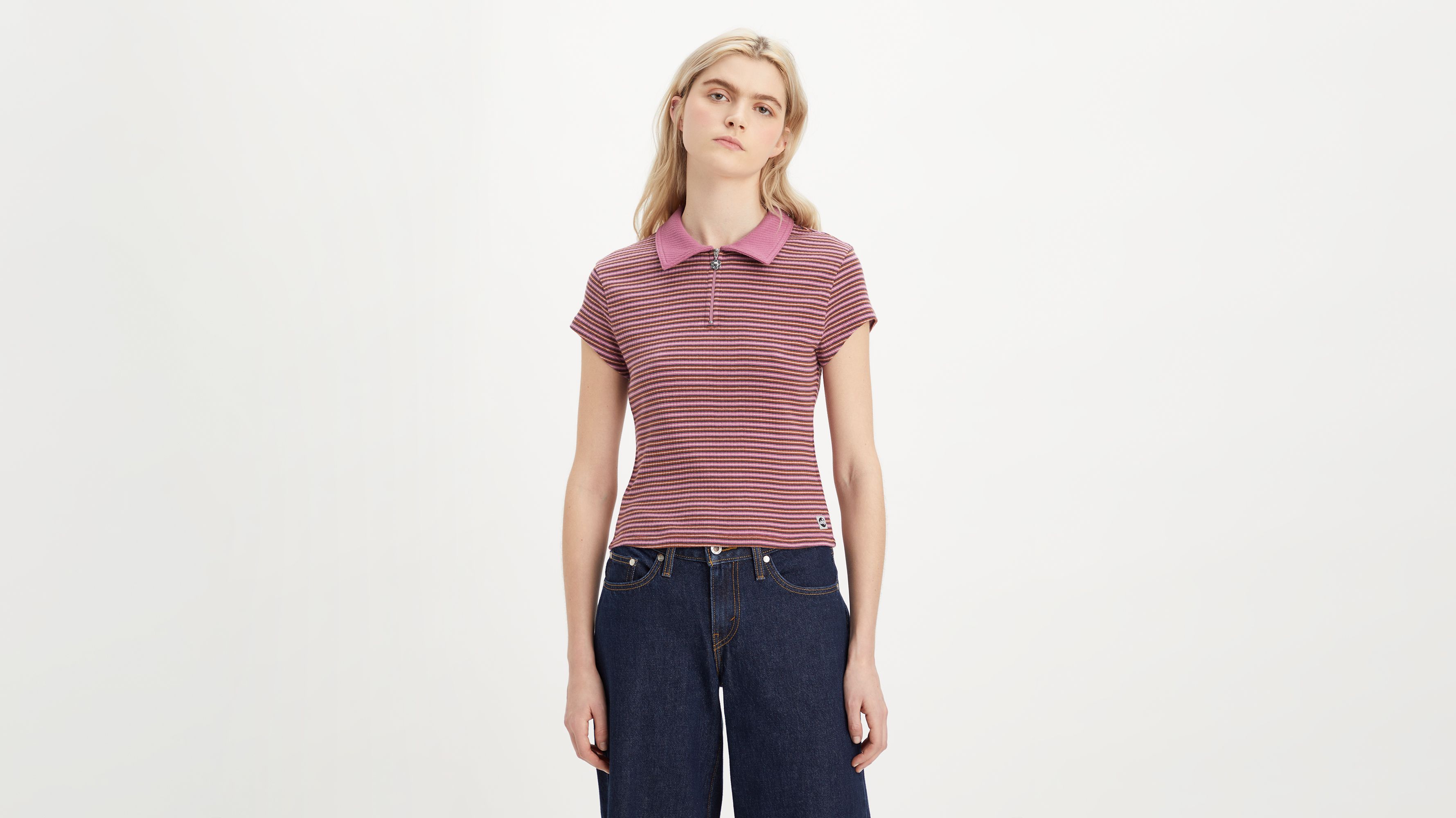 Levi's Rosso Cotton Women T-Shirt