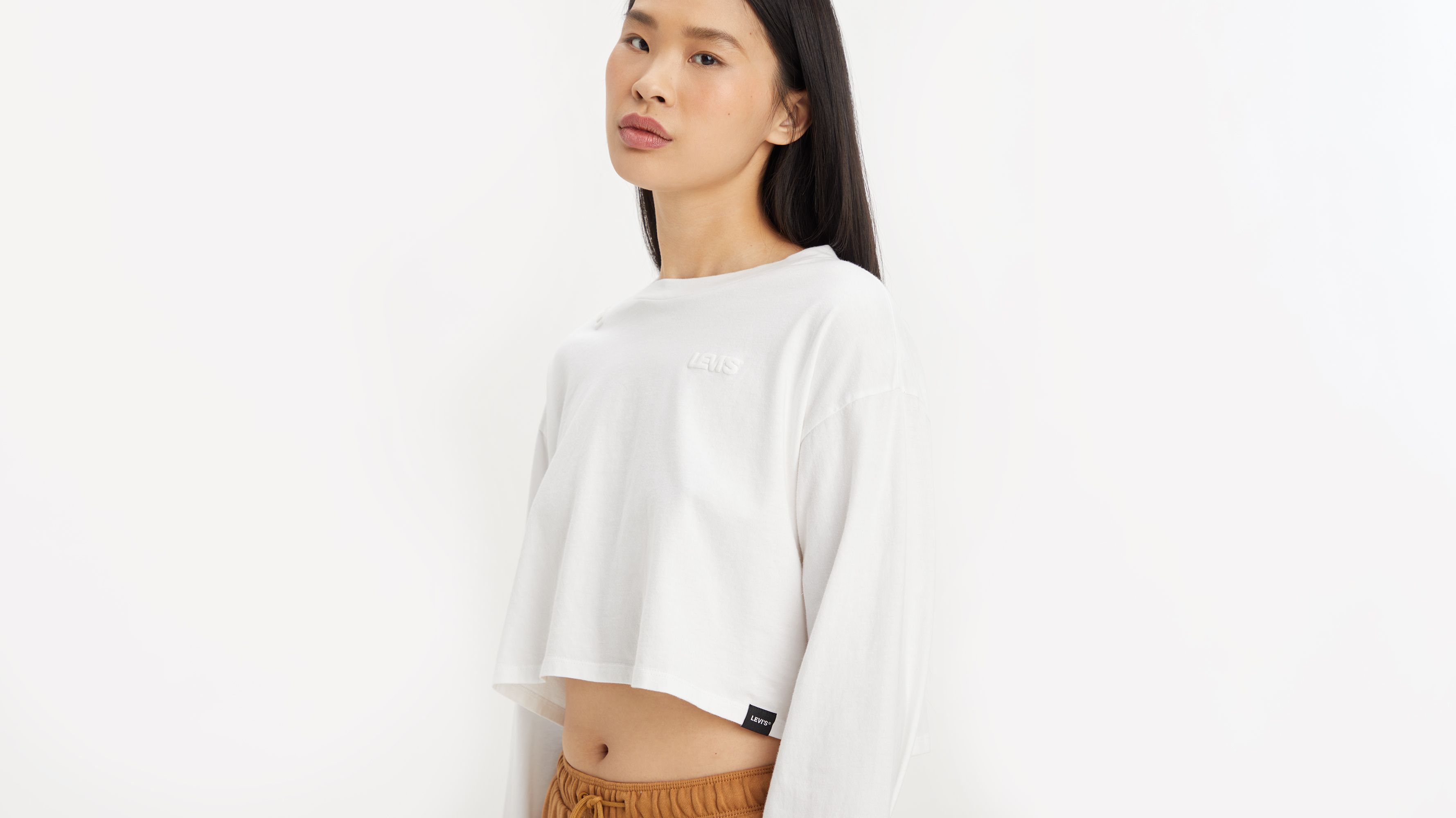 Levis crop hotsell top white