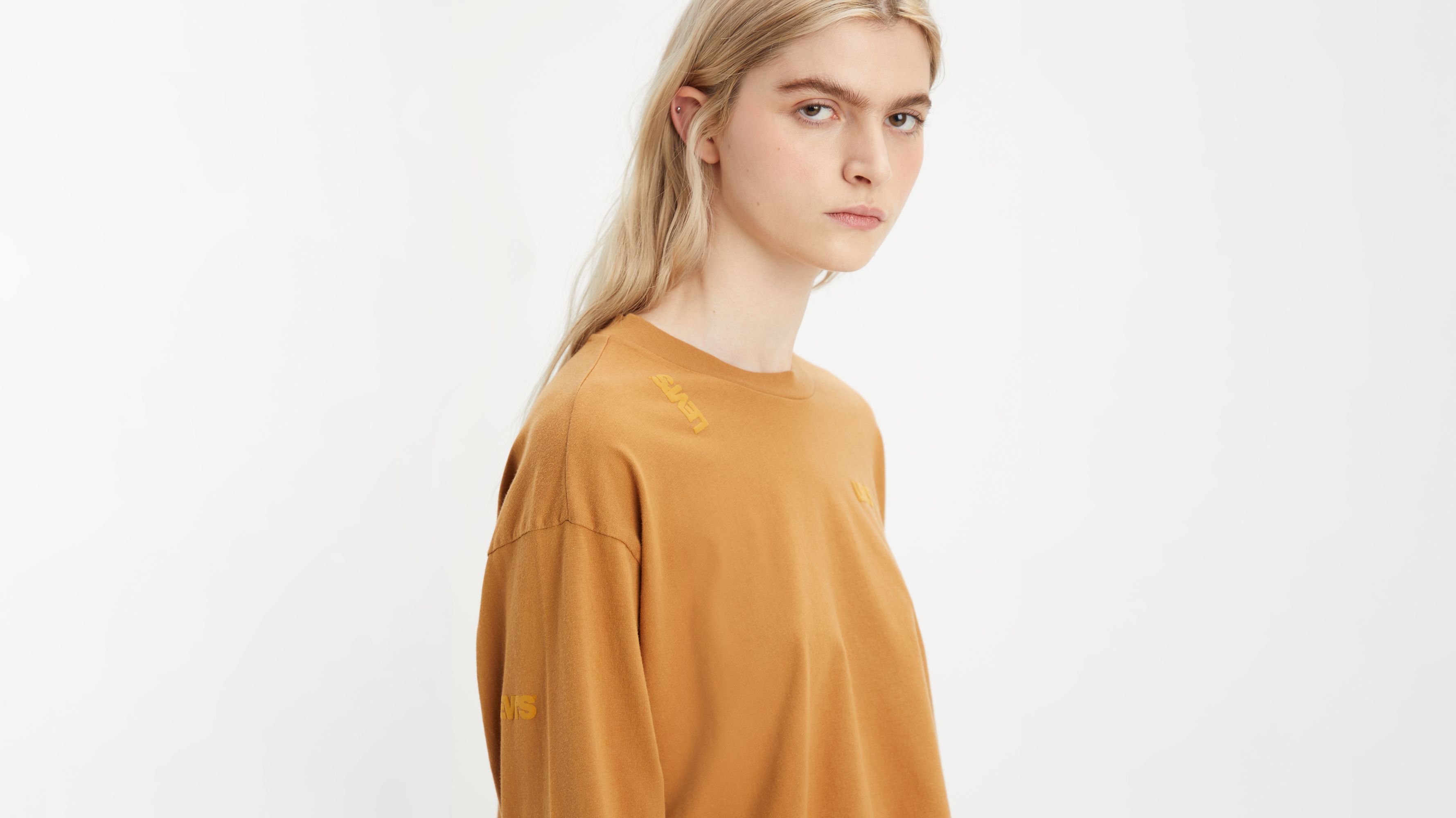 Graphic Cindy Long Sleeve Crop T-Shirt 4