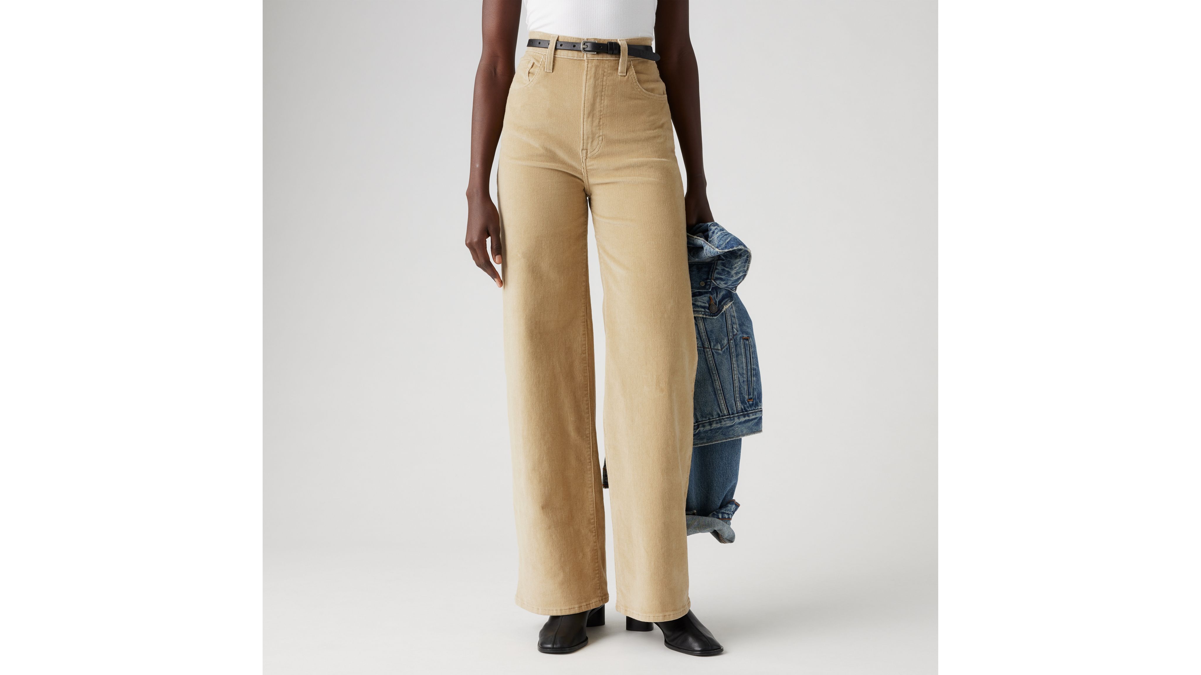 Ribcage Wide Leg Corduroy Pants - Beige | Levi's® IE
