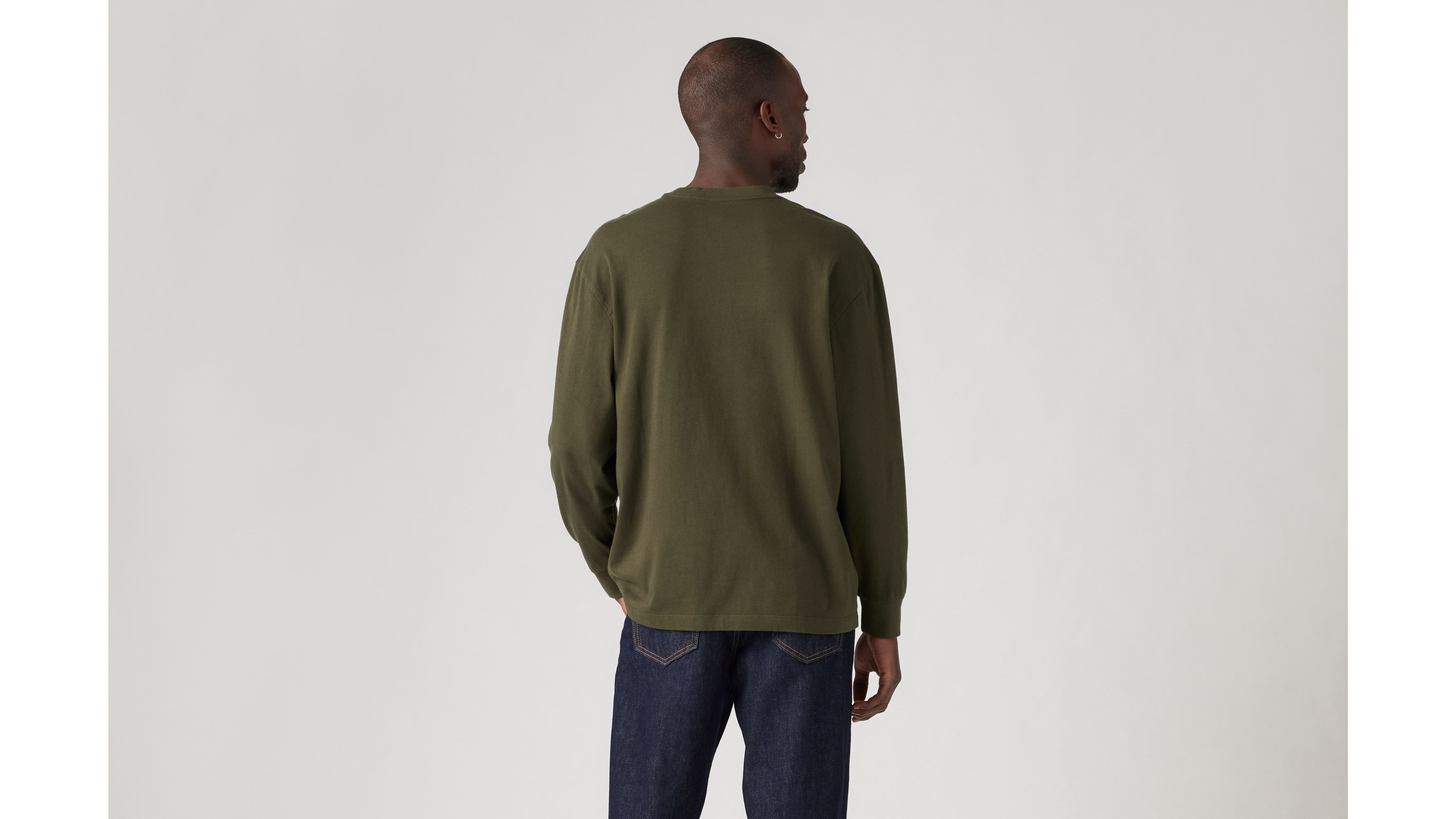 Long-Sleeve Graphic Authentic Tee 3