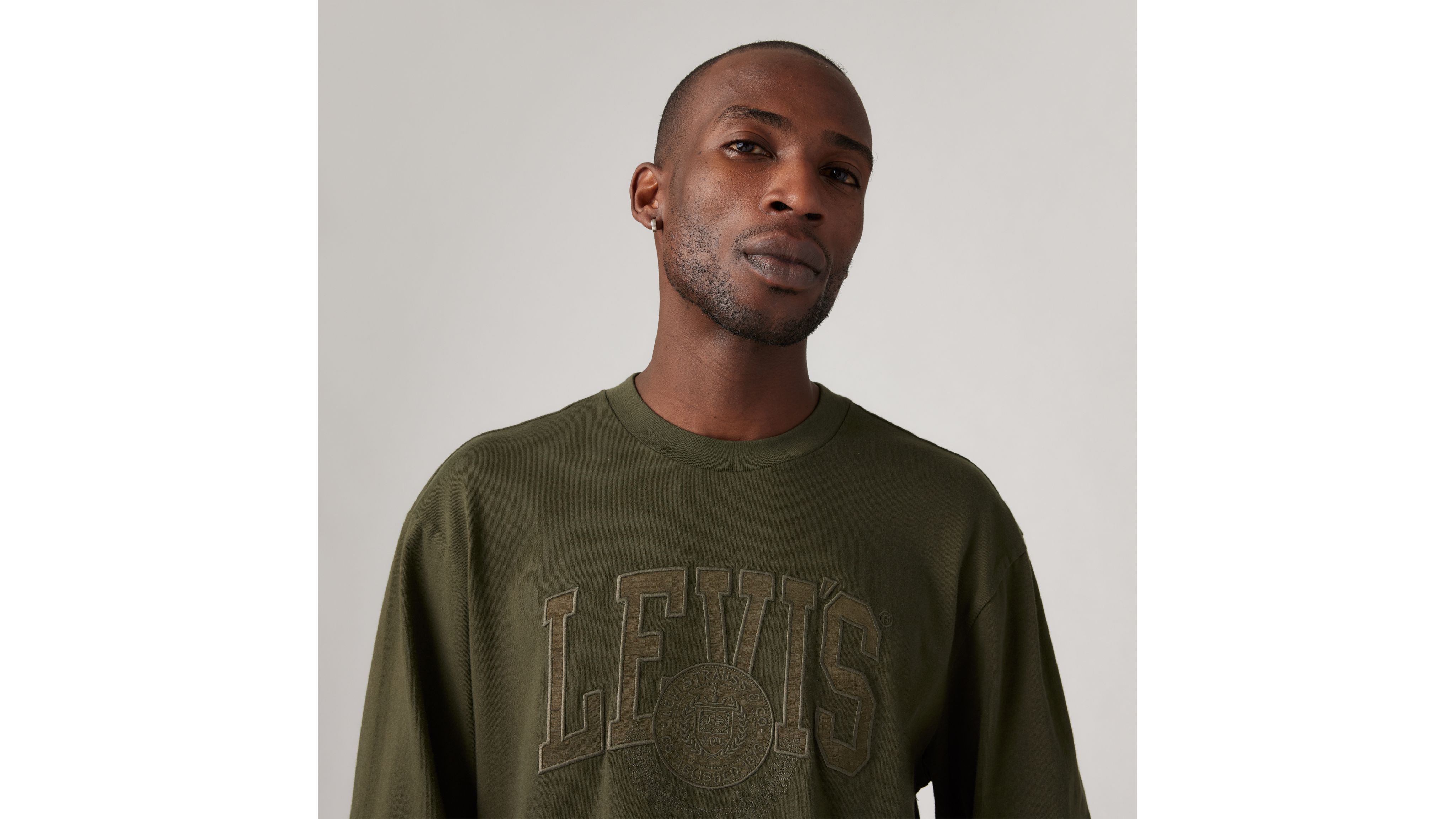 Long-Sleeve Graphic Authentic Tee 4