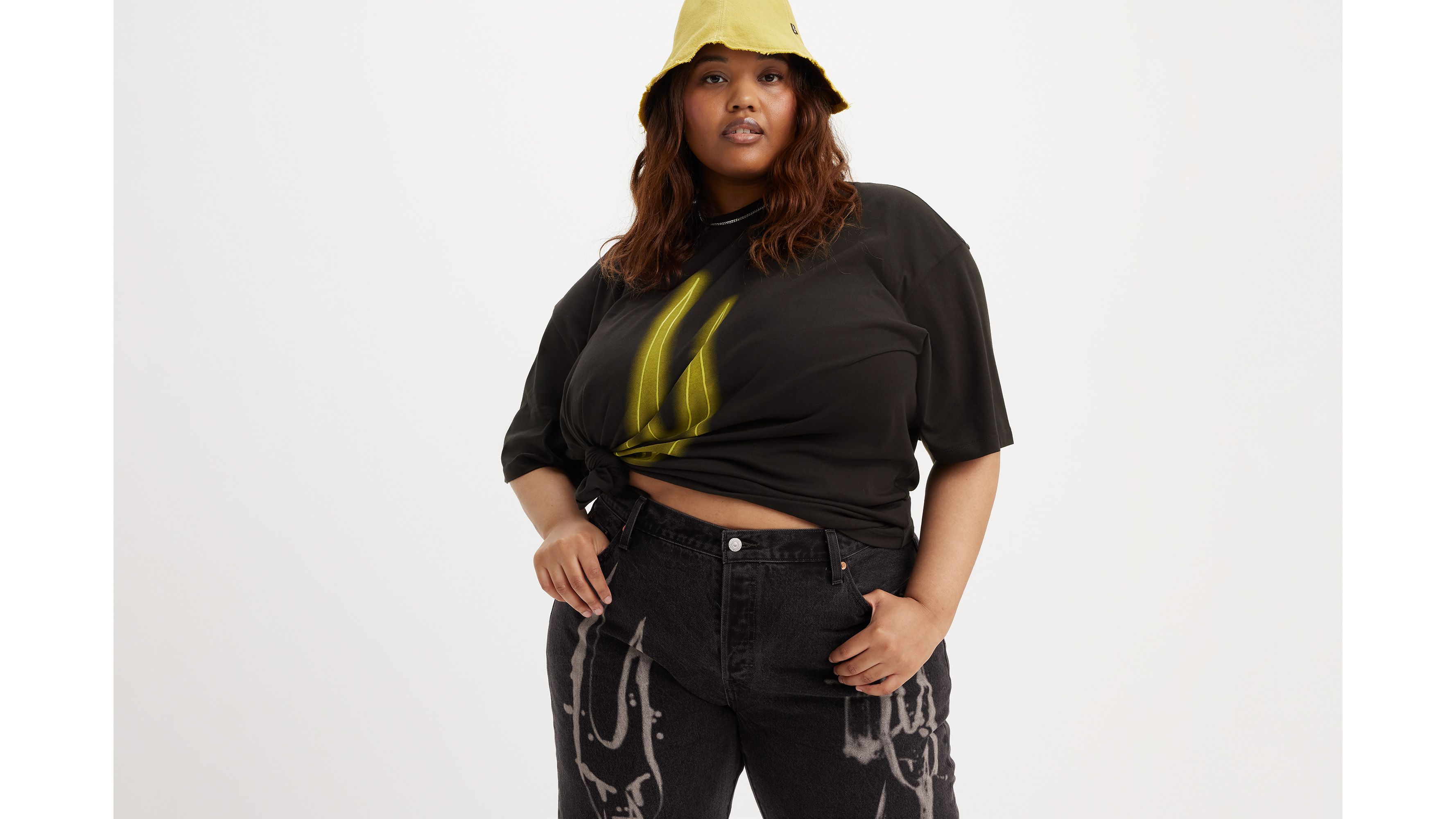 Levi's® x Barbie Ferreira Oversized Bunny Tee 2