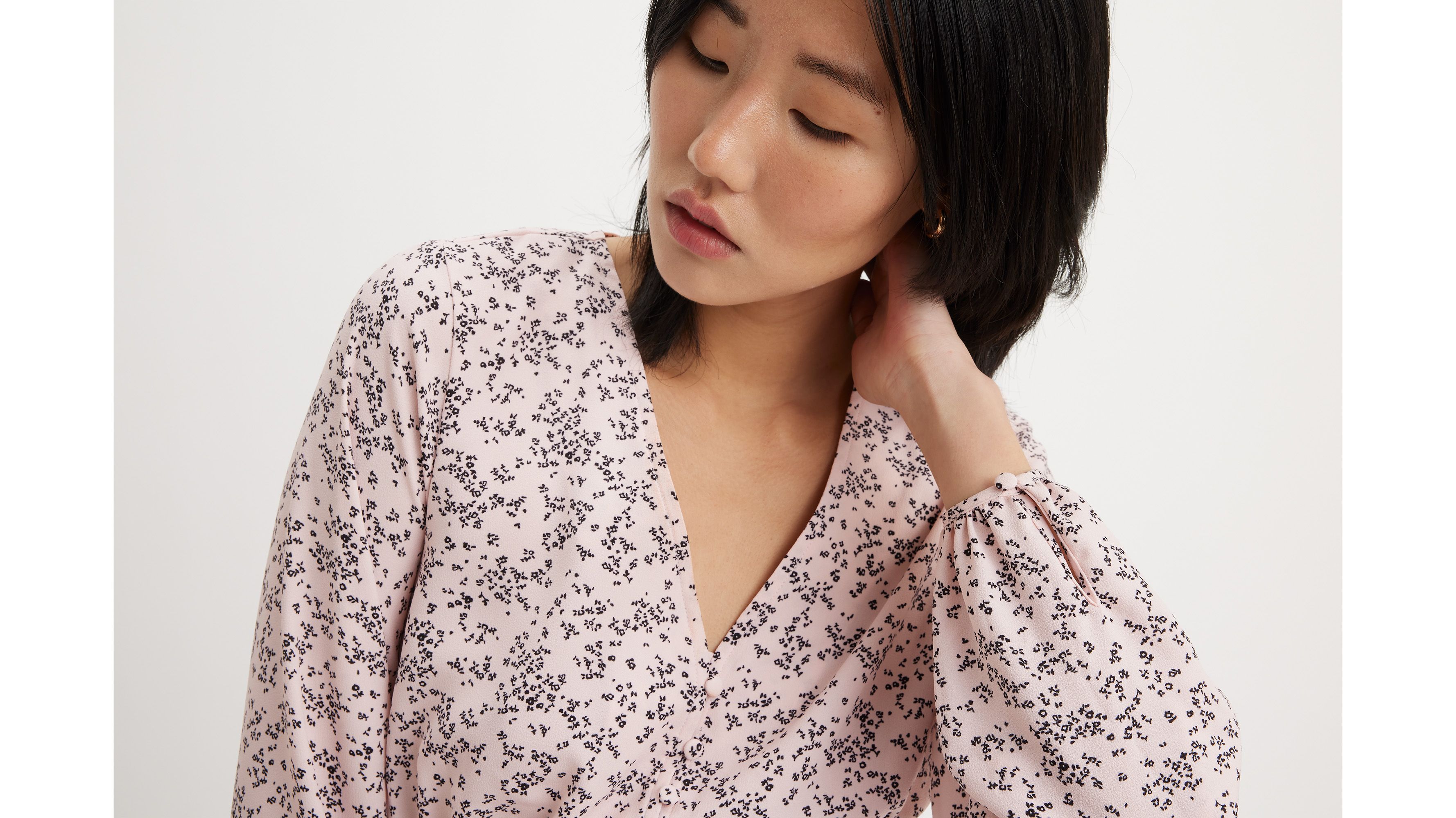 Her lip to - Herlipto Bow-Tie Lace Trimming Blouseの通販 by