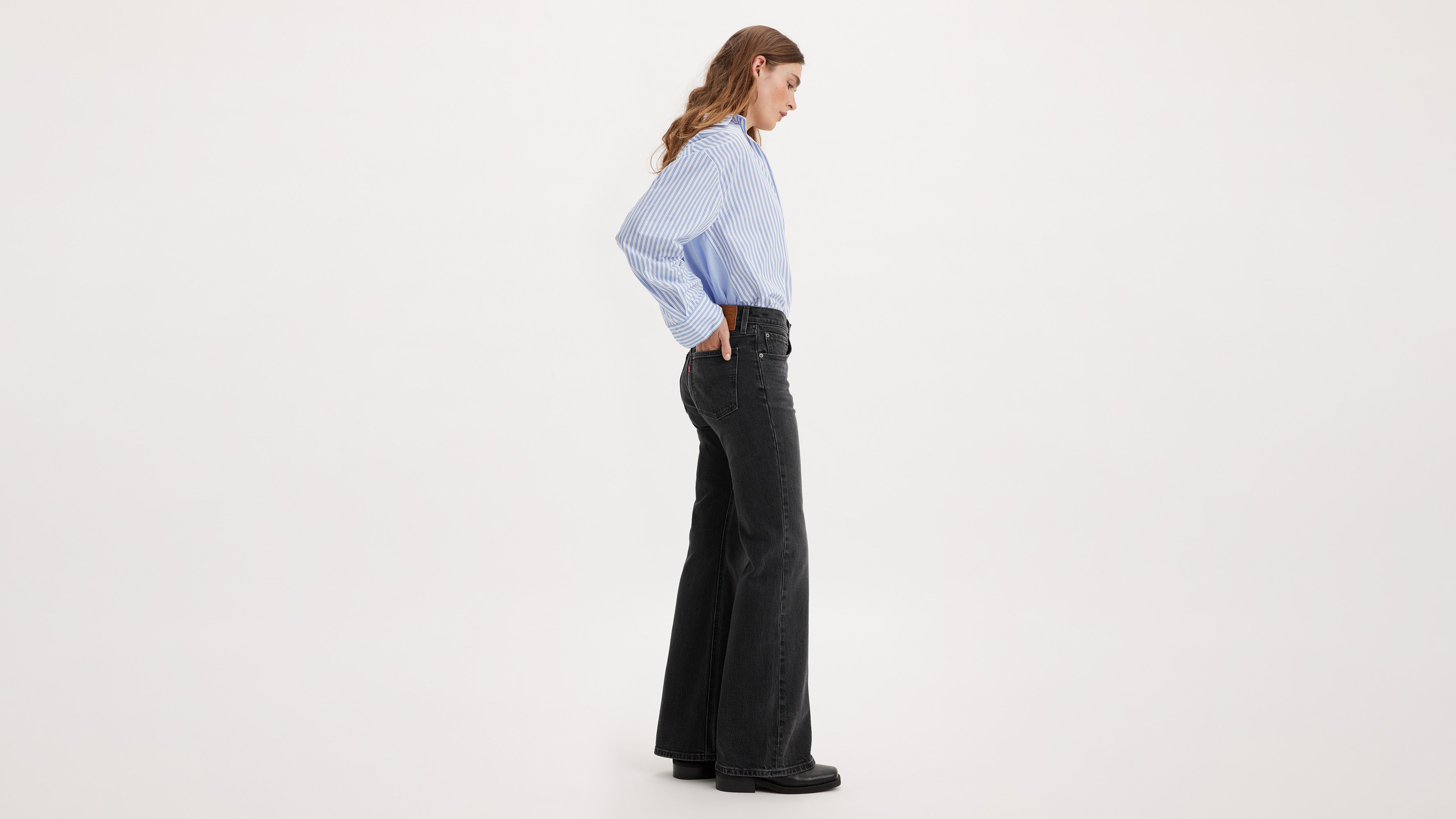 Levi's Middy Flare Women's Jeans 26x32 In On The Town