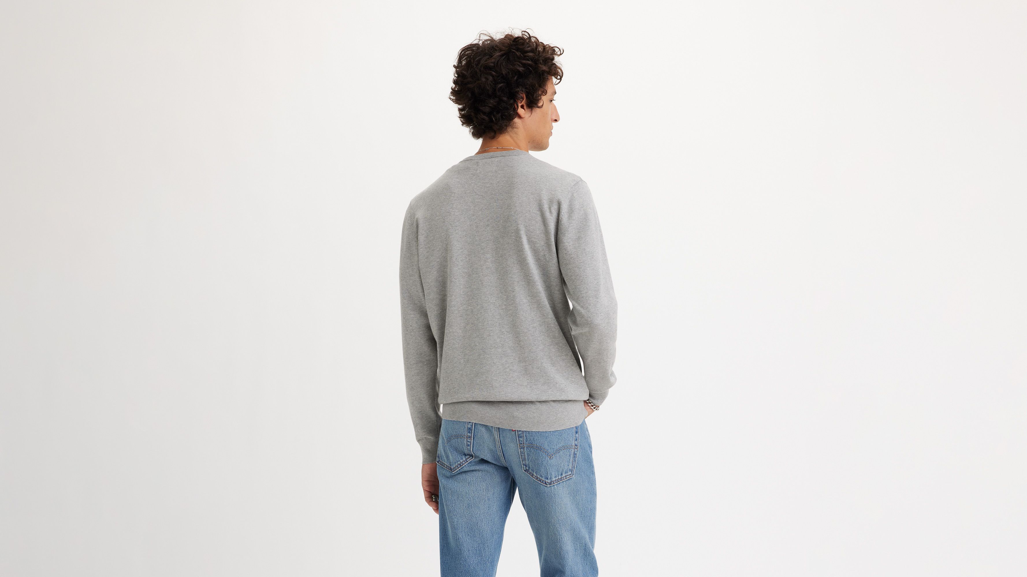 Levi's Lightweight Housemark Sweater In Midtone Heather Grey