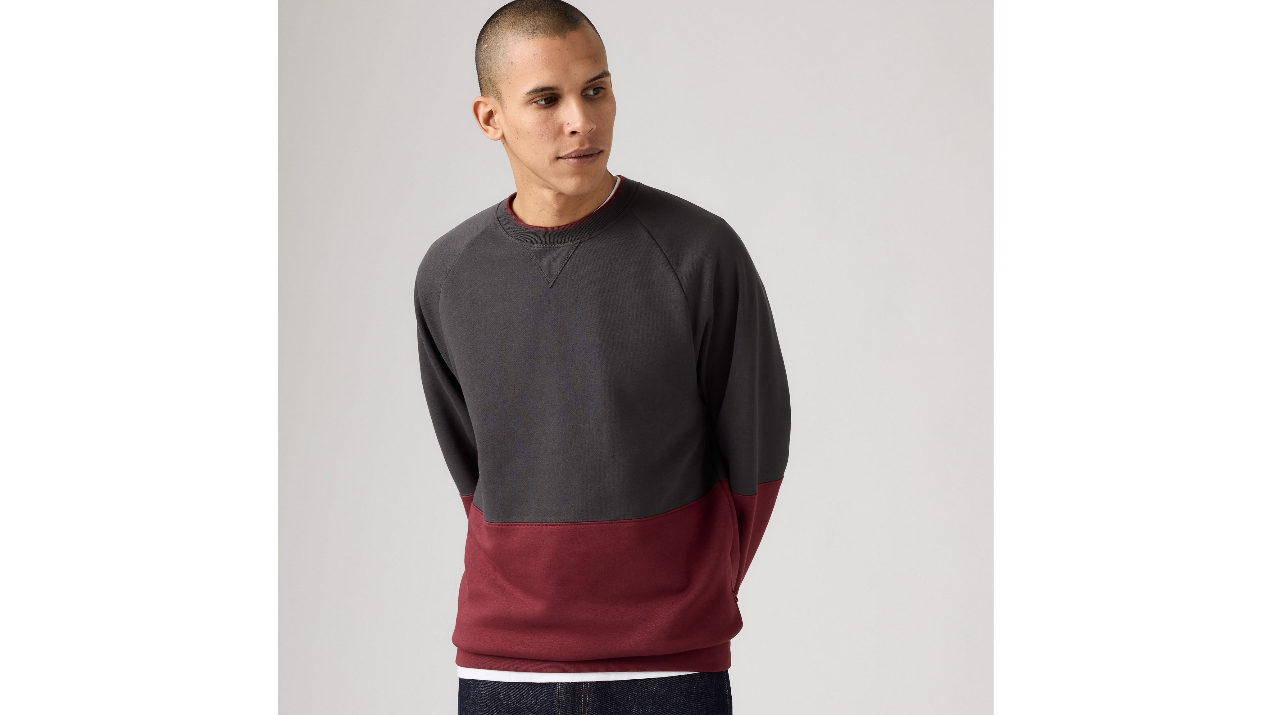 Levi's Red Tab Crewneck Sweatshirt In Gray