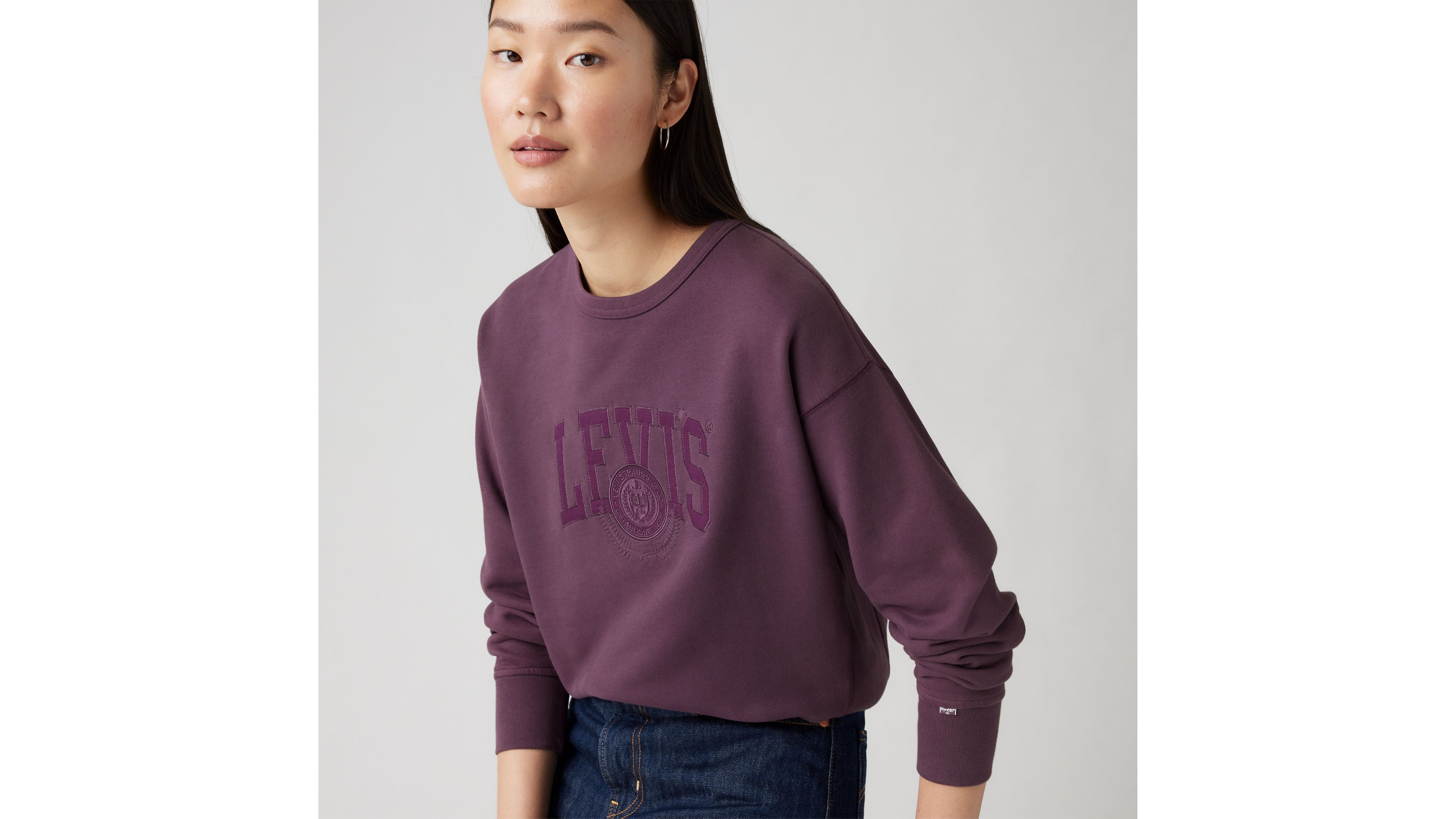 CHNGE hotsell Purple Graphic Crewneck