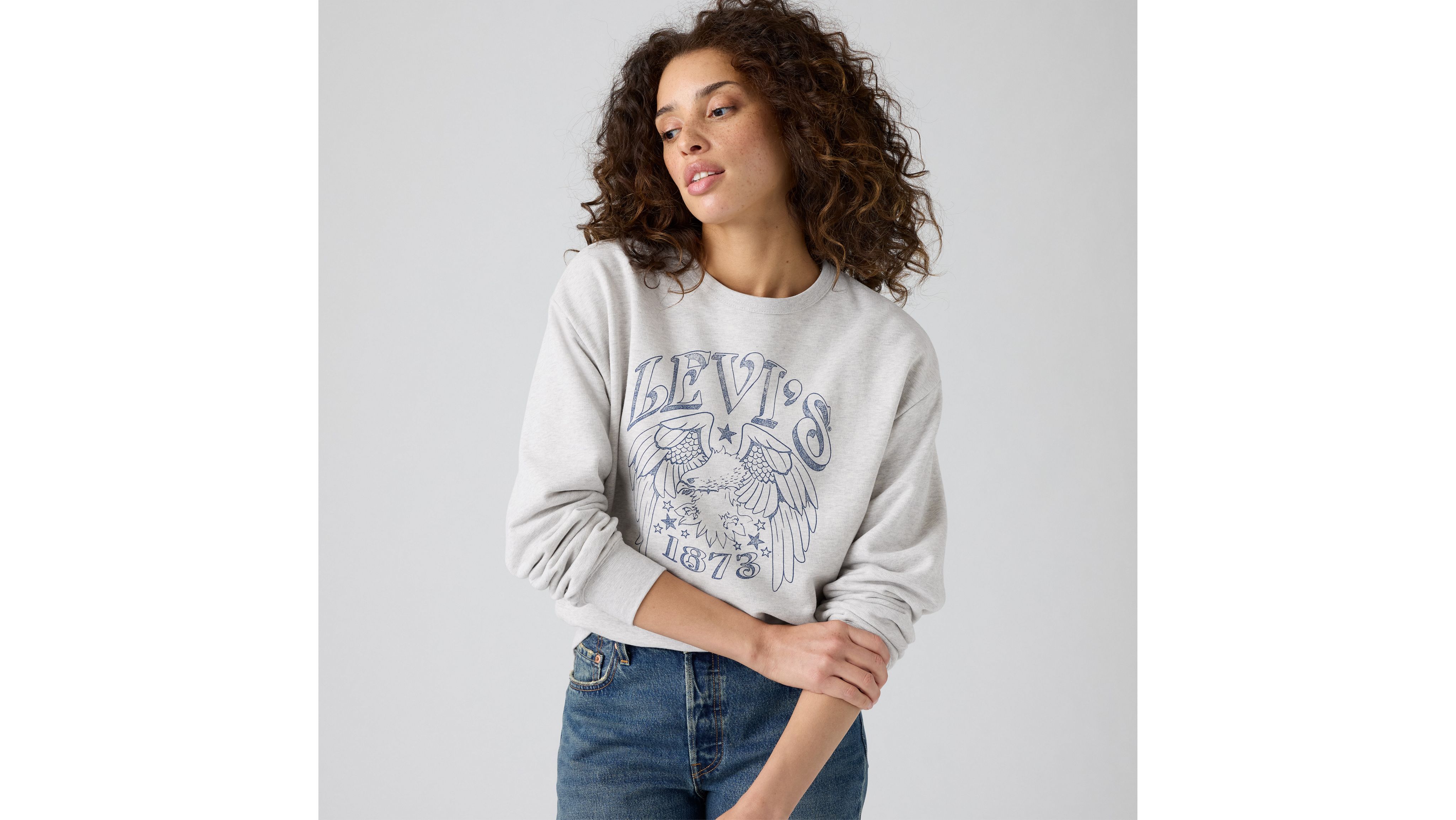 Graphic Heritage Crew Sweatshirt 1