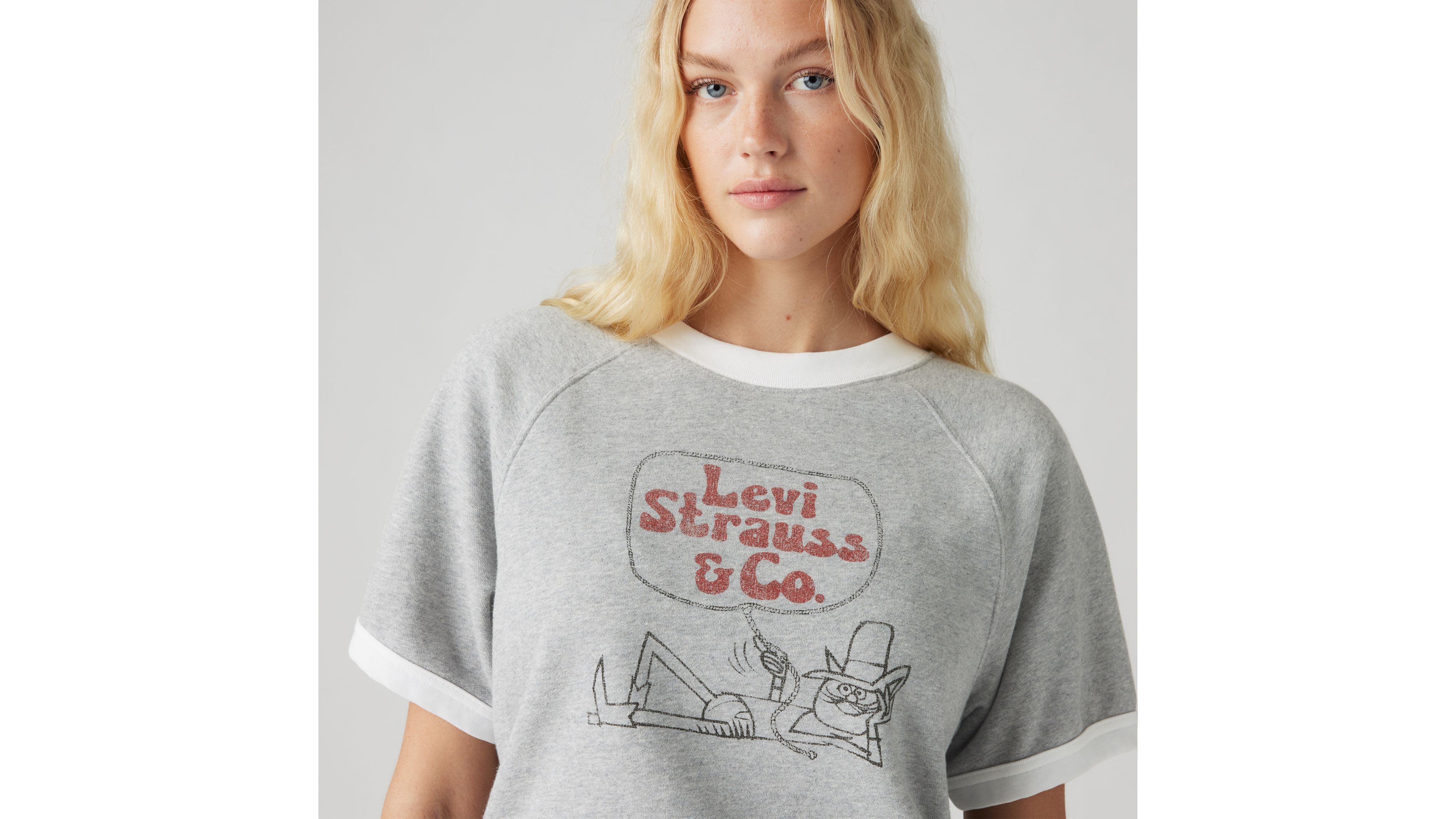 Graphic Marina Short Sleeve Crewneck Sweatshirt - Grey Graphic Marina Short Sleeve Crewneck Sweatshirt - Grey