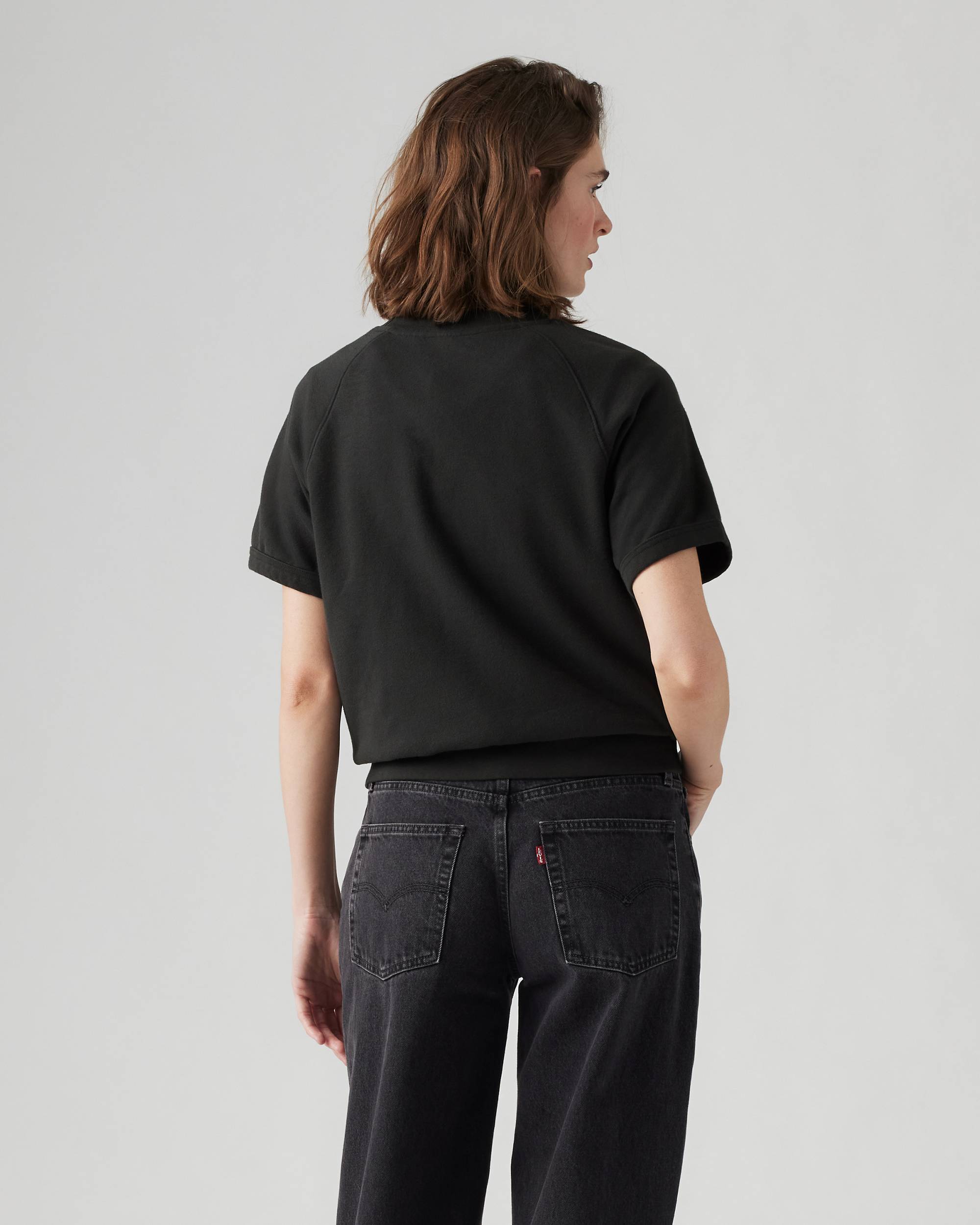 Graphic Marina Short Sleeve Crewneck Sweatshirt - Black Graphic Marina Short Sleeve Crewneck Sweatshirt - Black