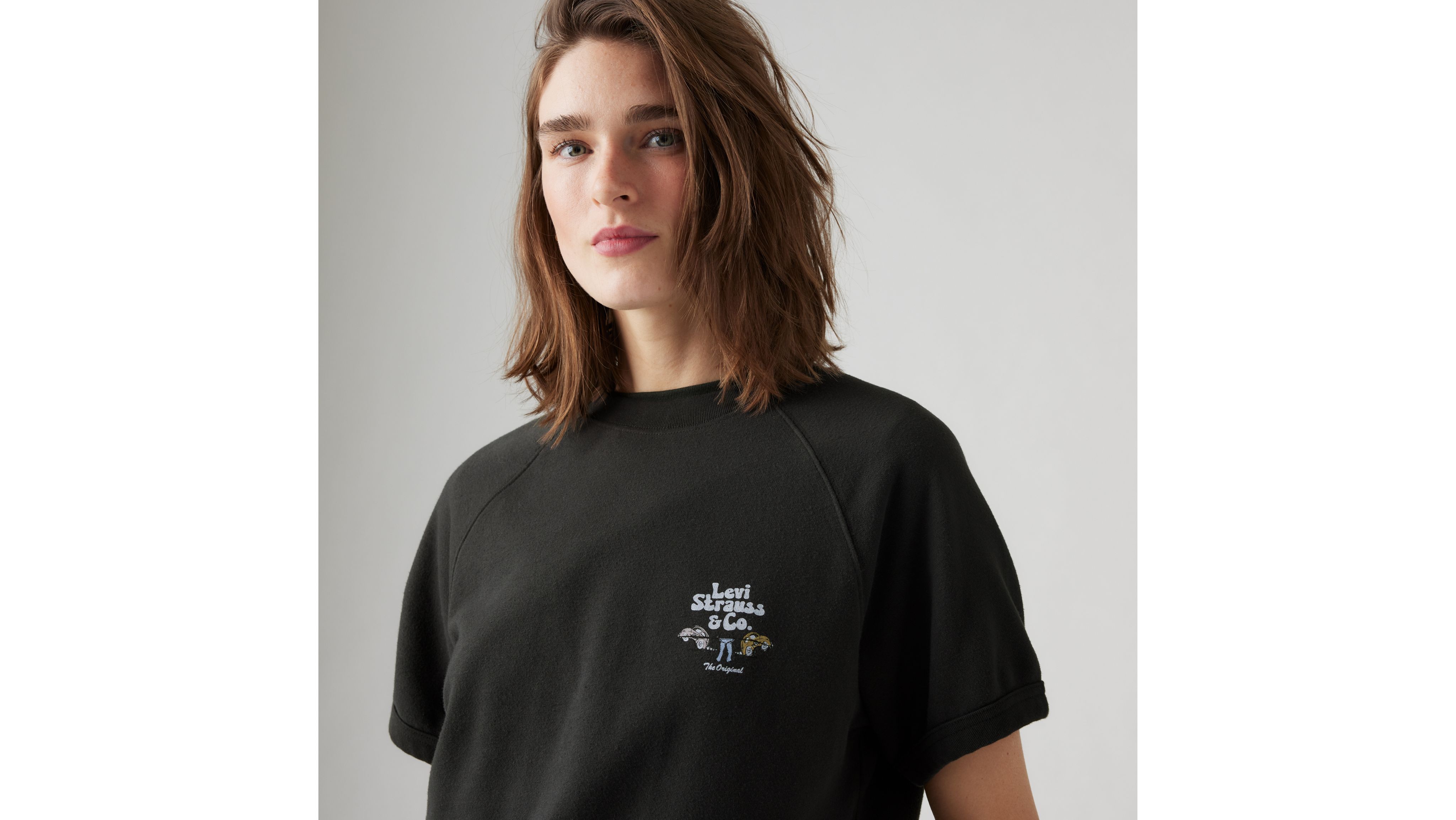 Graphic Marina Short Sleeve Crewneck Sweatshirt 4