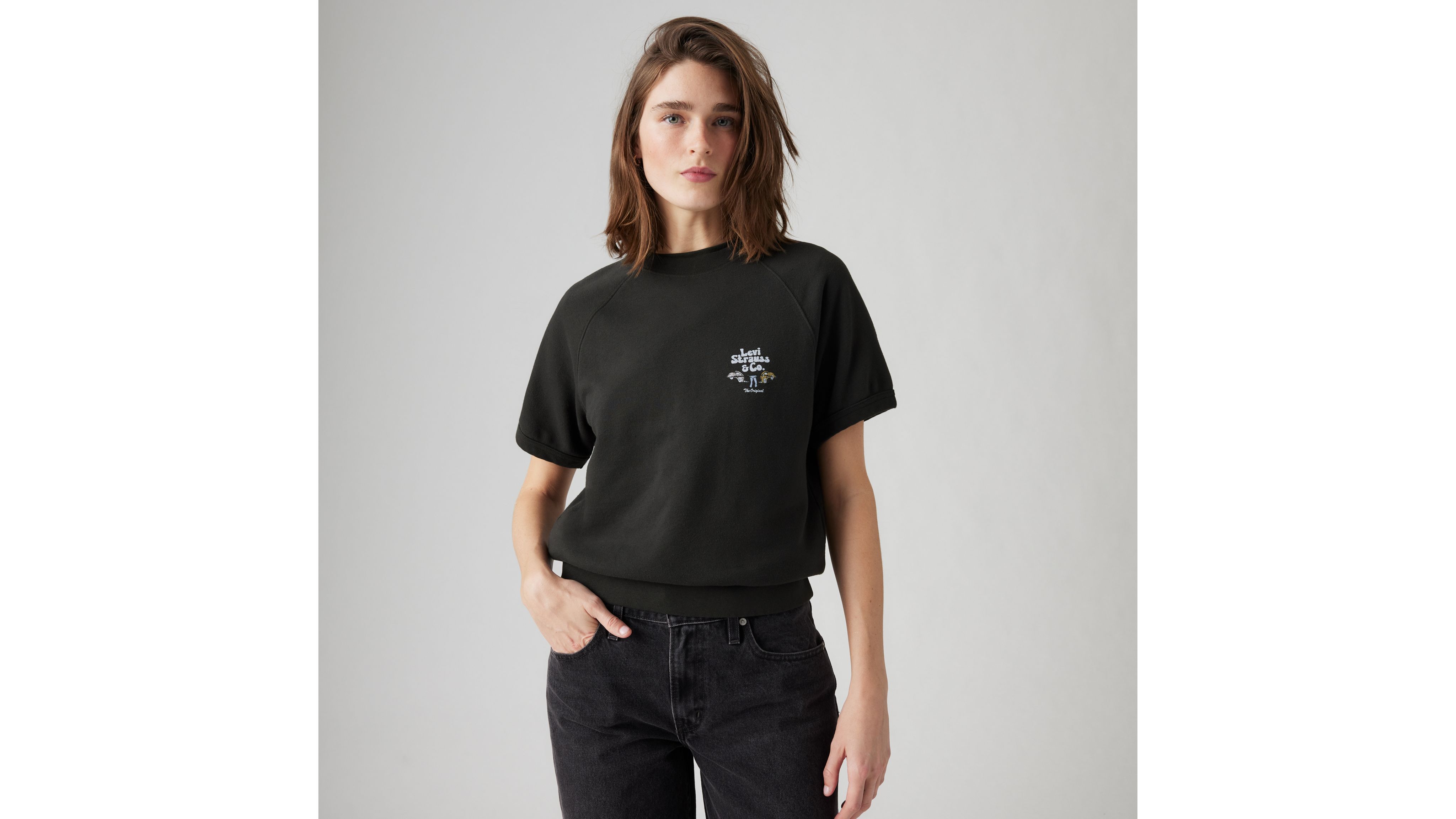 Graphic Marina Short Sleeve Crewneck Sweatshirt