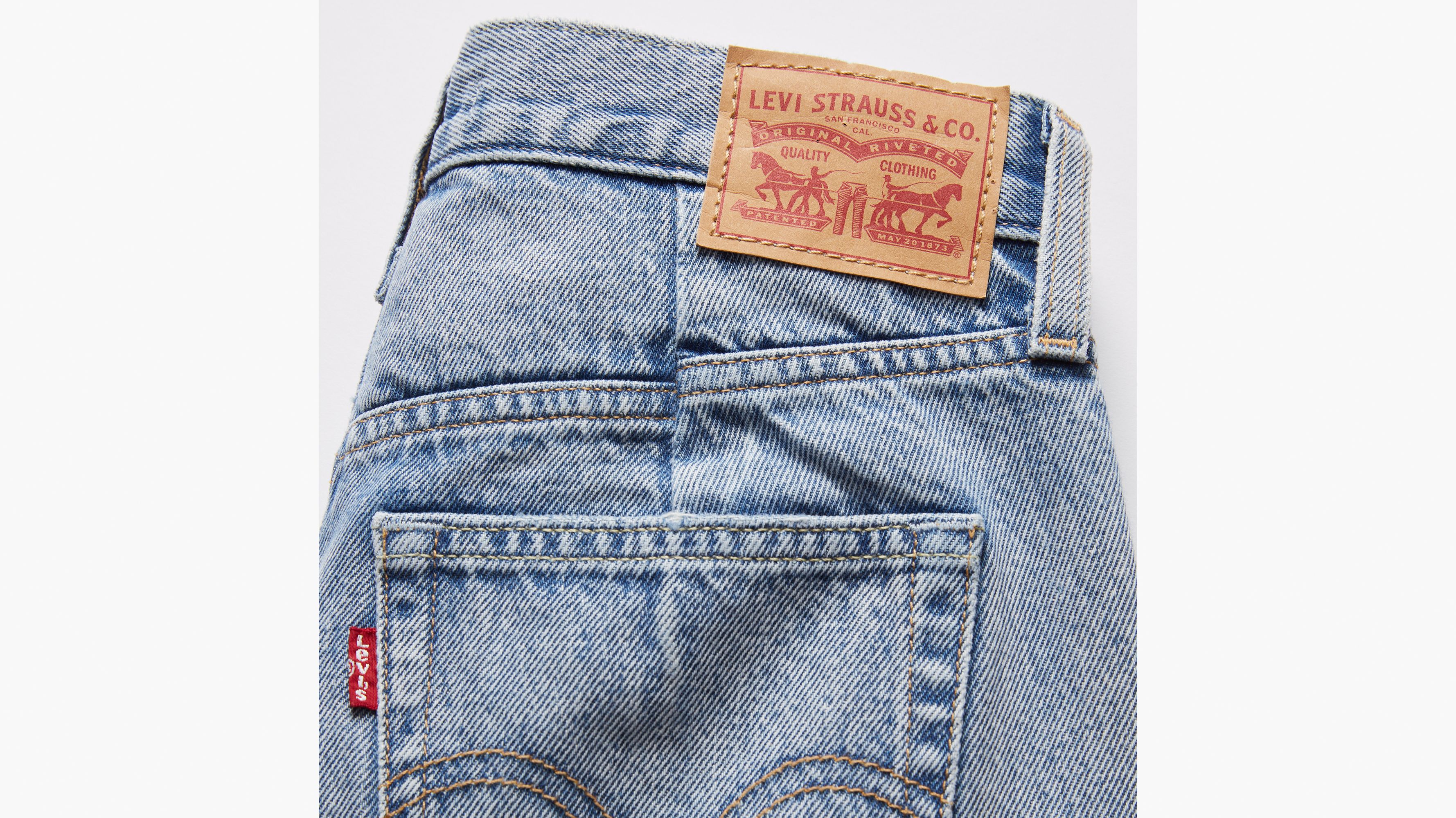 High waisted Altered Mom Jeans Blue Levi s LI