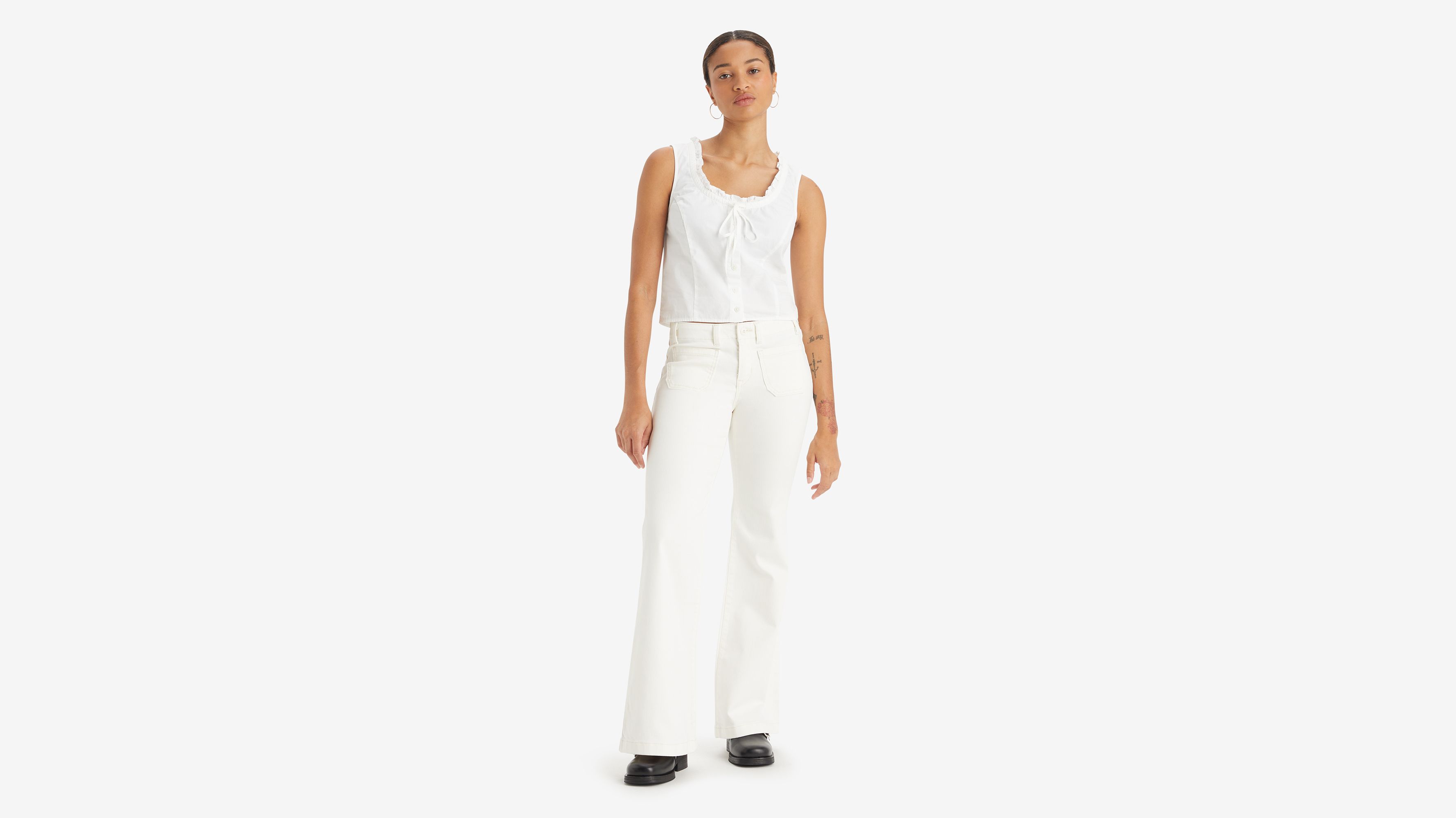 Superlåga utsvängda byxor 1