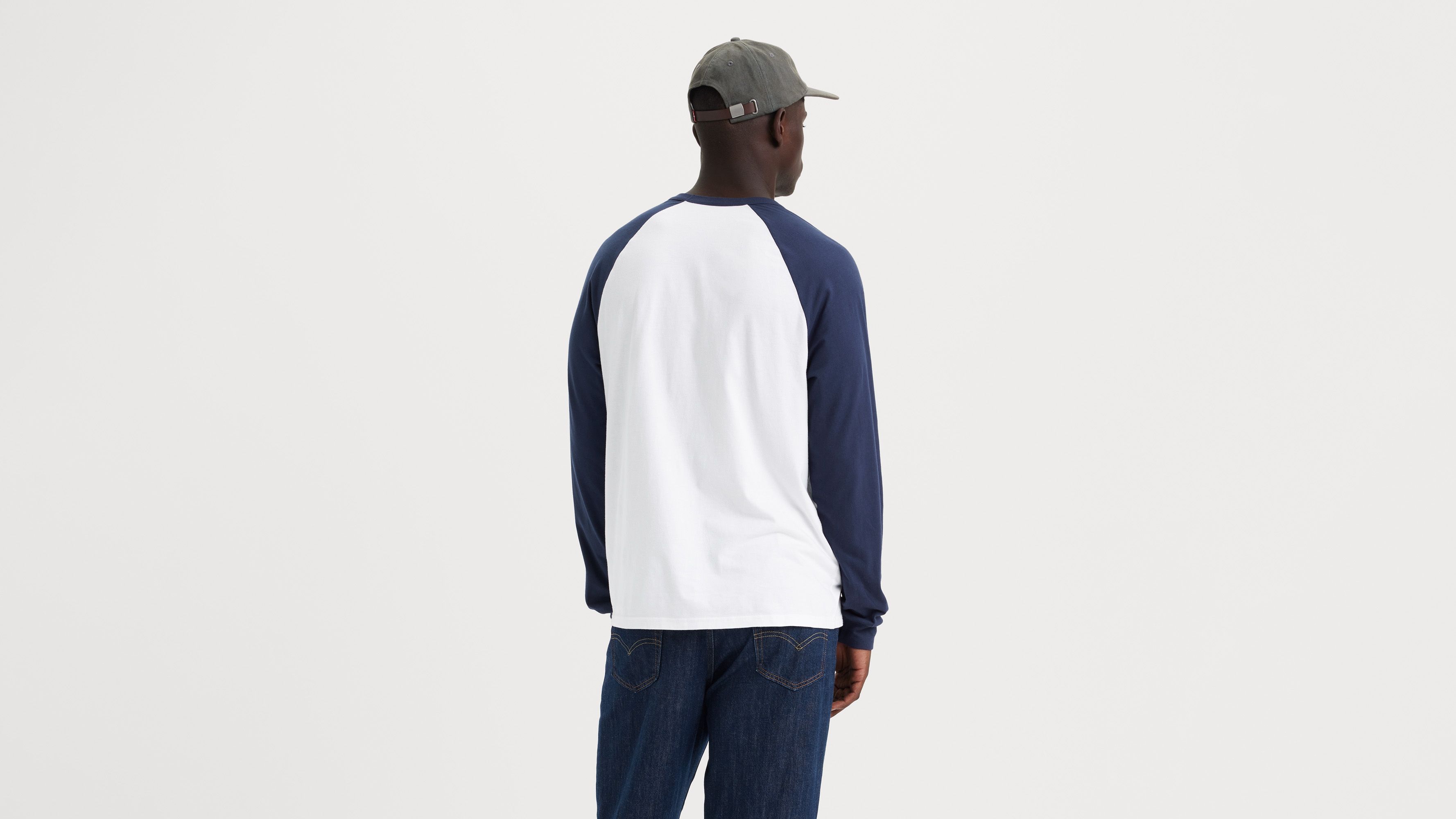 Long Sleeve Graphic Raglan T-shirt - White | Levi's® US