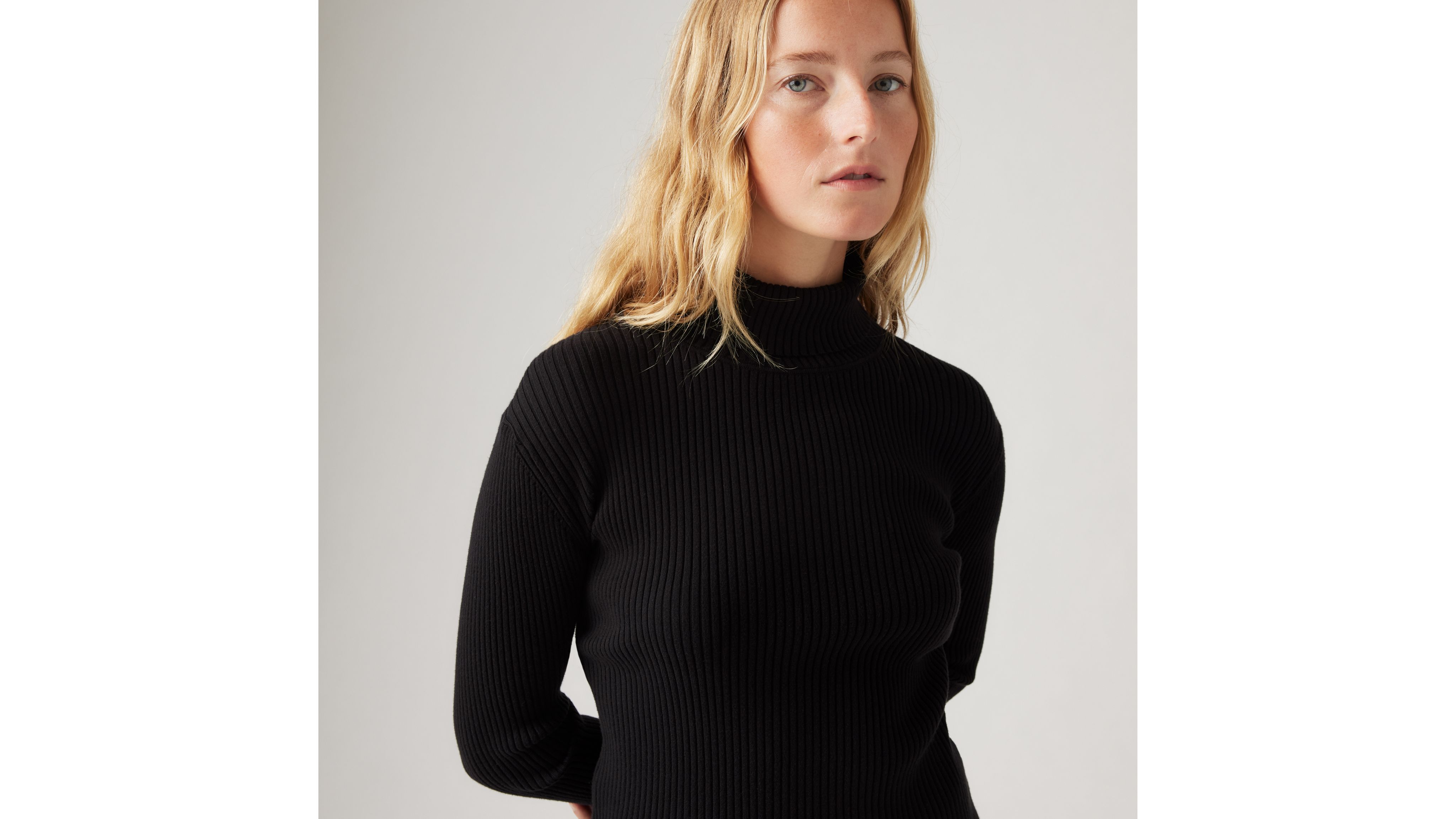 Tulip Turtleneck Sweater - Black | Levi's® US