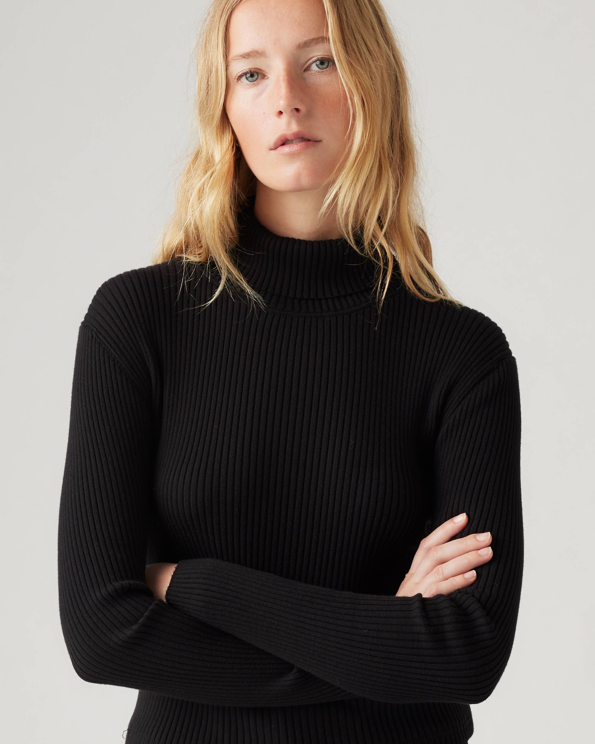 Tulip Turtleneck Sweater - Black | Levi's® US Tulip Turtleneck Sweater - Black | Levi's® US