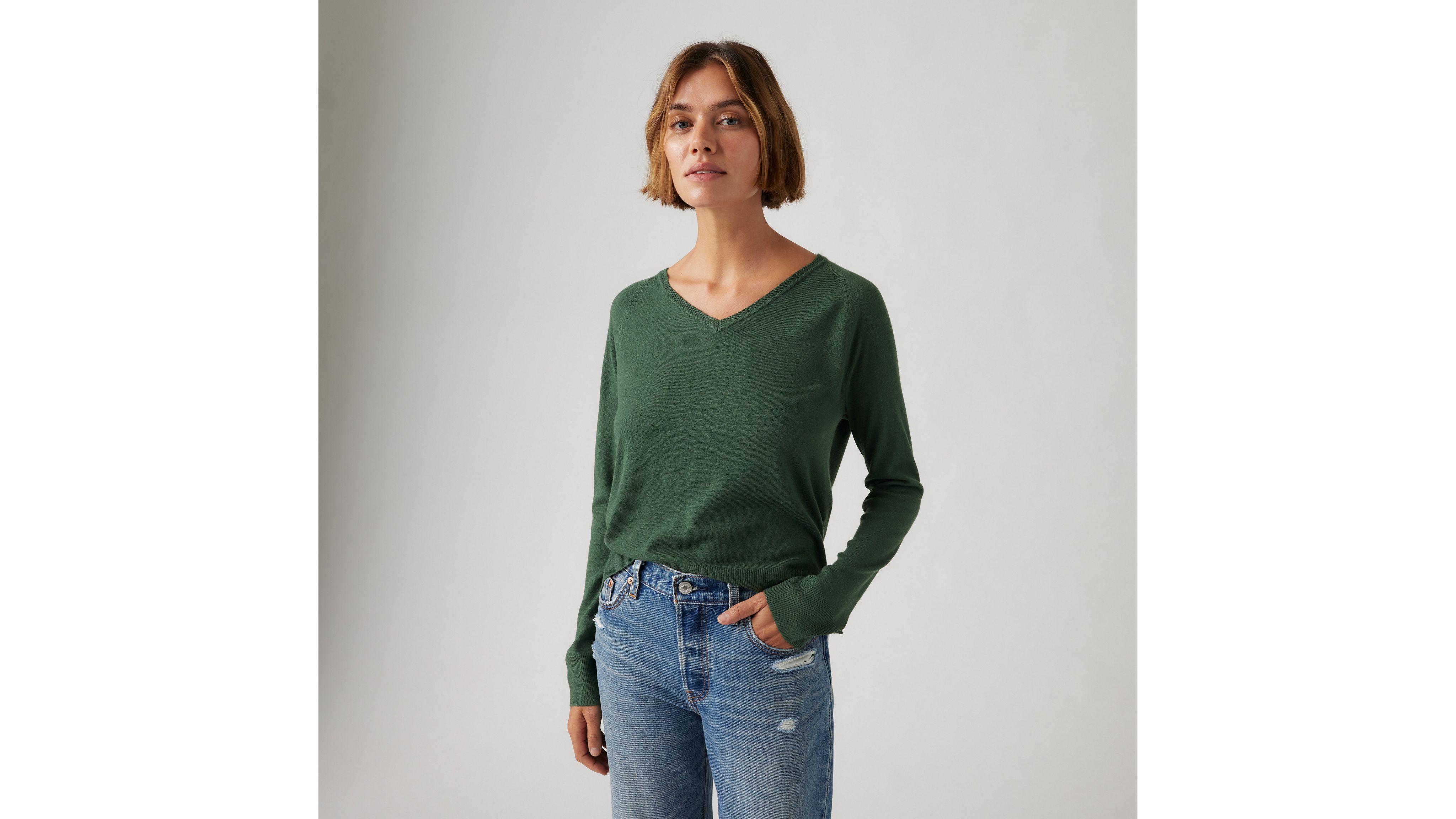 Levi's Petal V-neck Sweater In Python Green