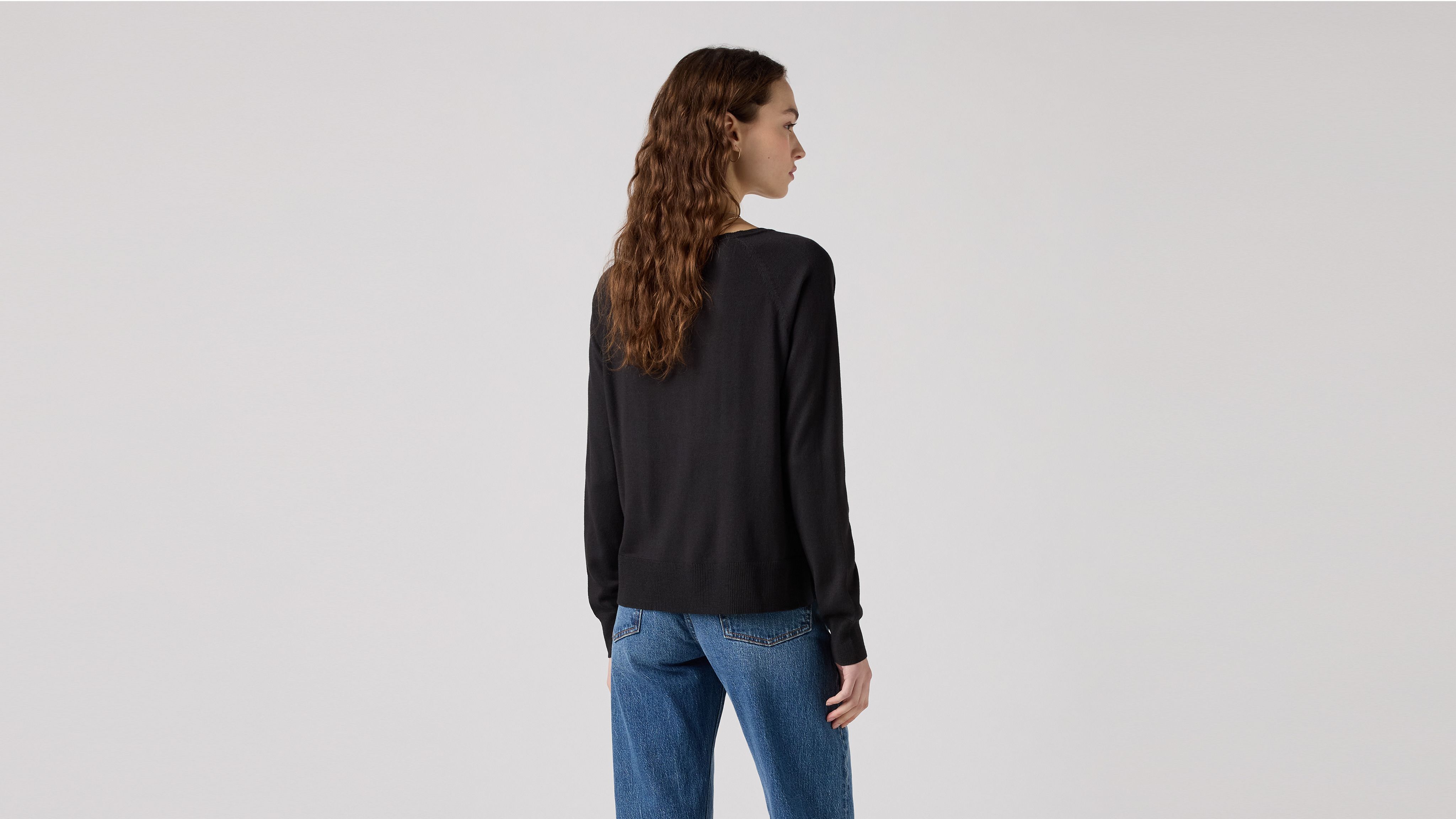 Petal V-Neck Sweater 3