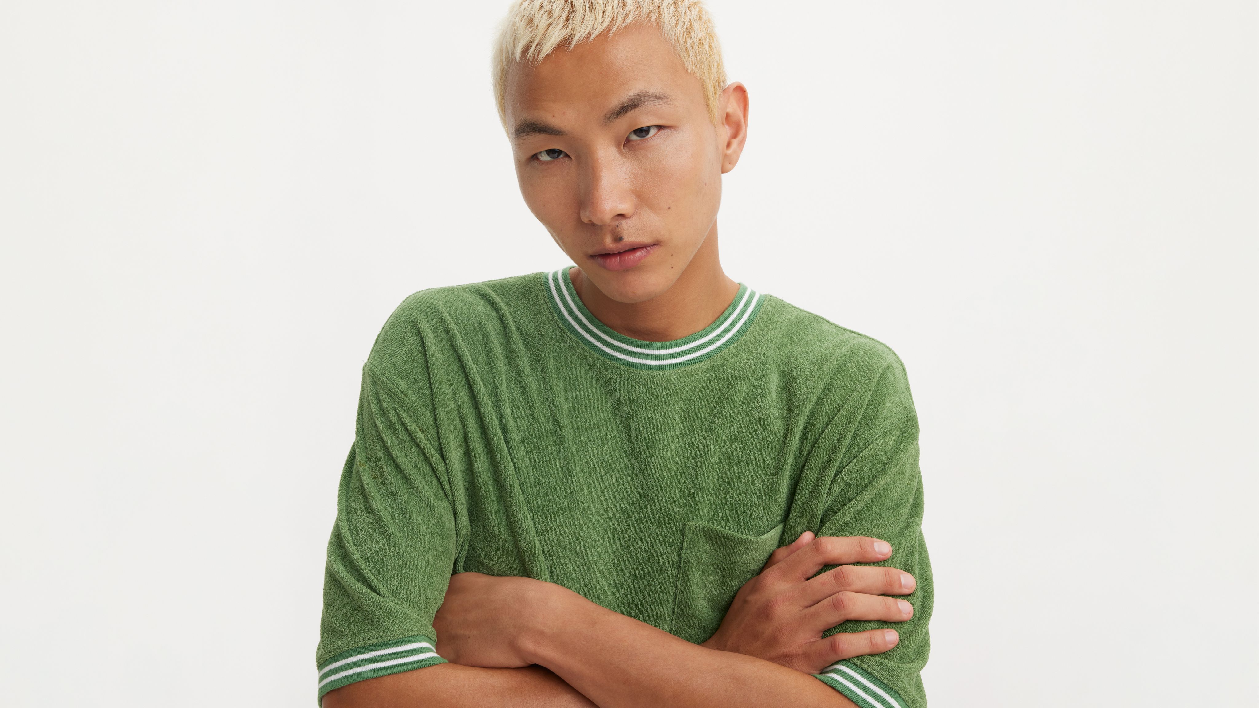 T-shirt con tasca a mezze maniche 4