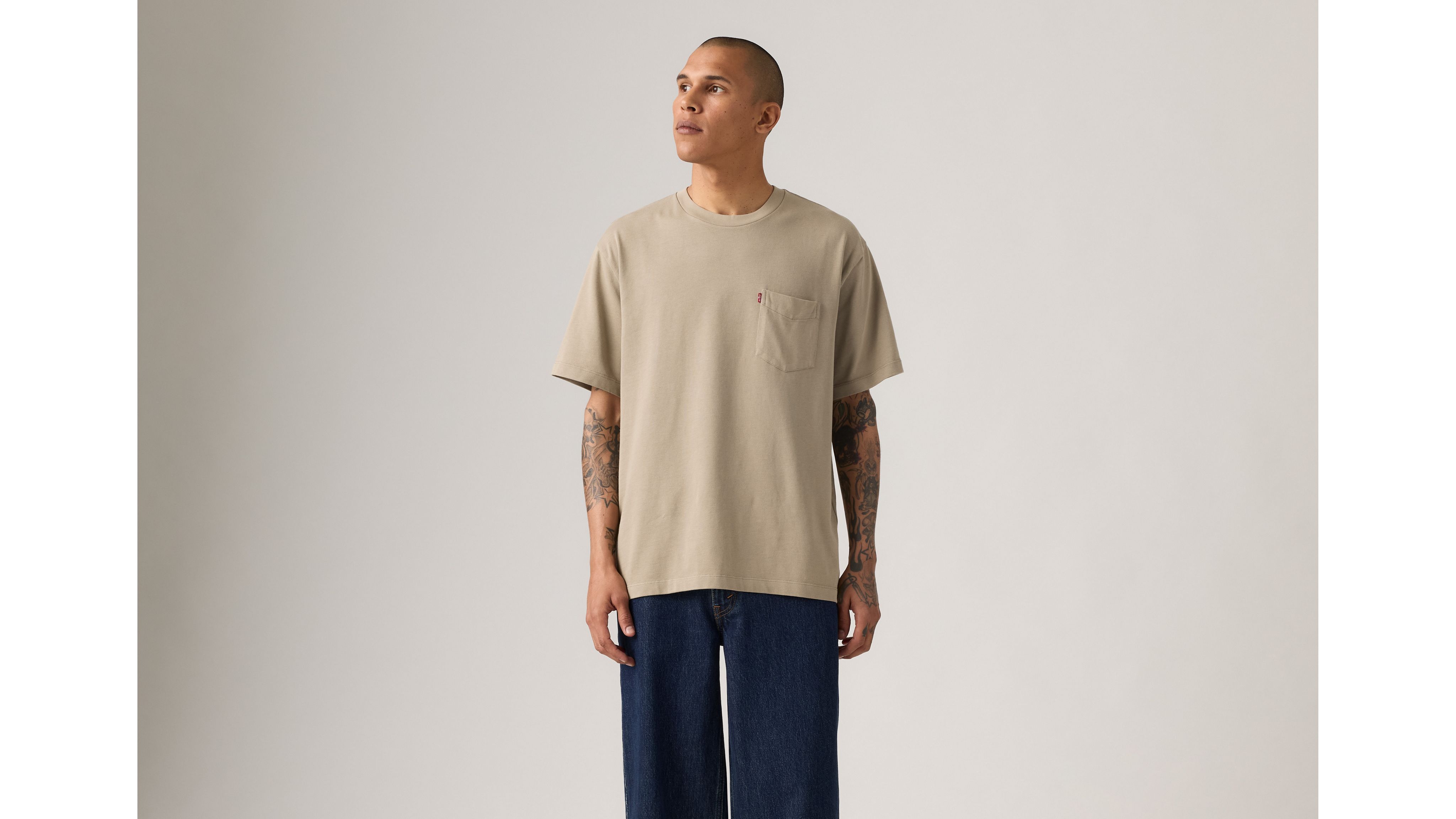 T-shirt pesante con taschino 1