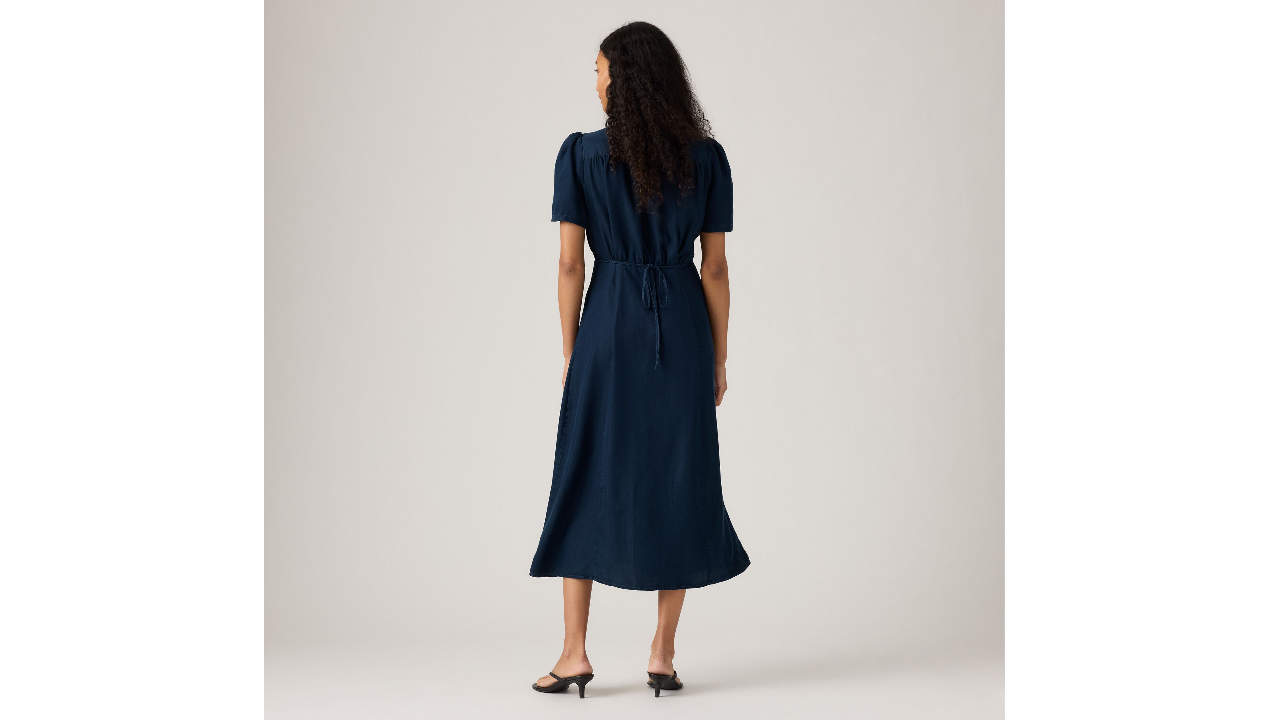 Levi's Sarina Short-sleeve Midi Dress In Blue